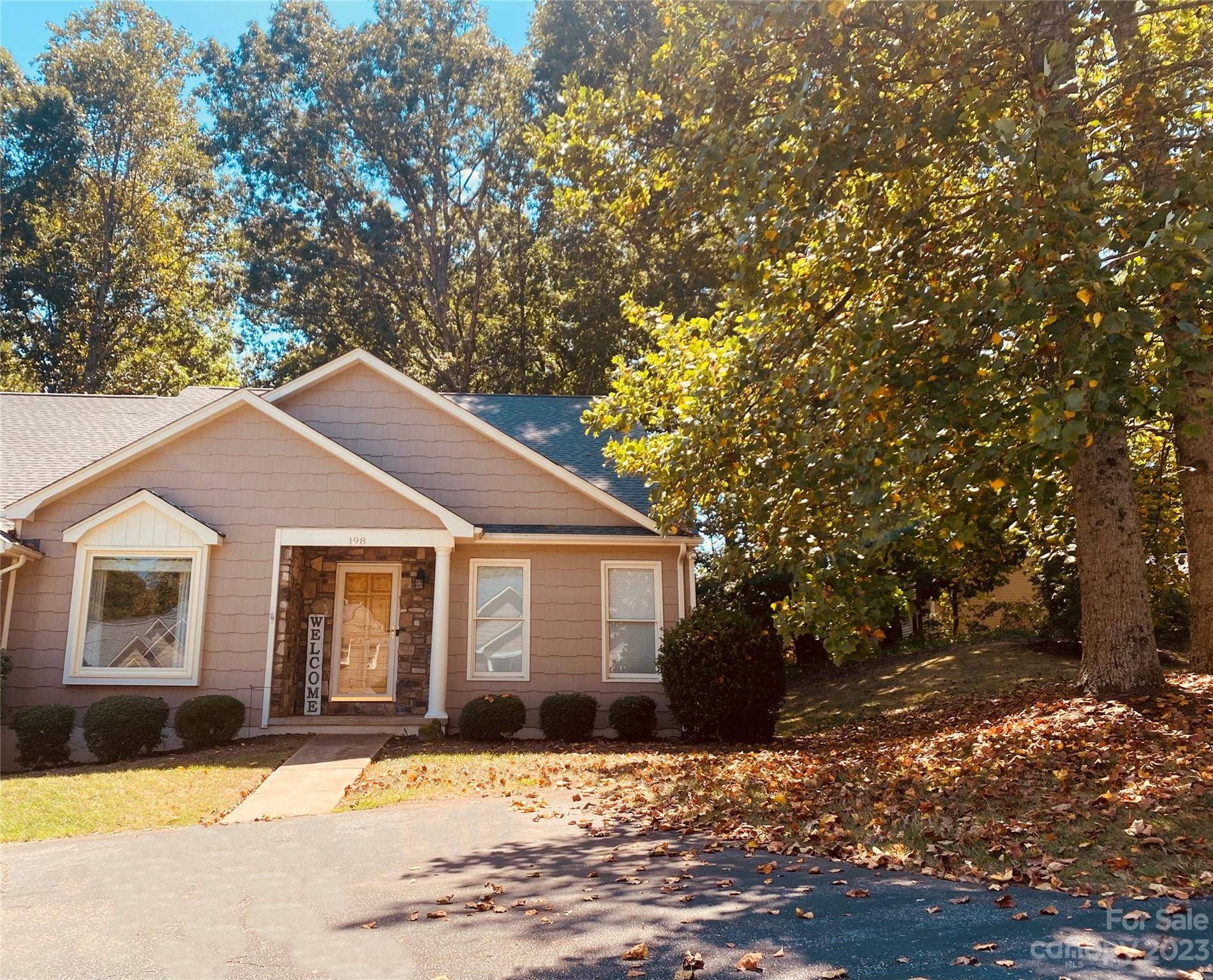 Hickory, NC 28601,198 39th Avenue CT NW