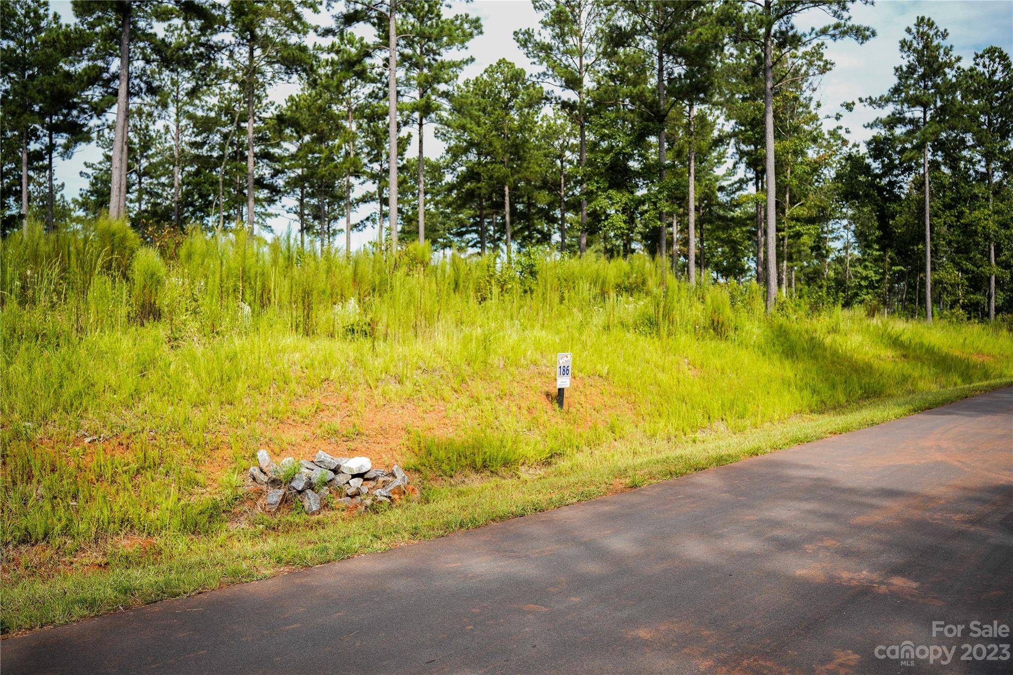 Connelly Springs, NC 28612,2083 Jumping RUN #Lot 186