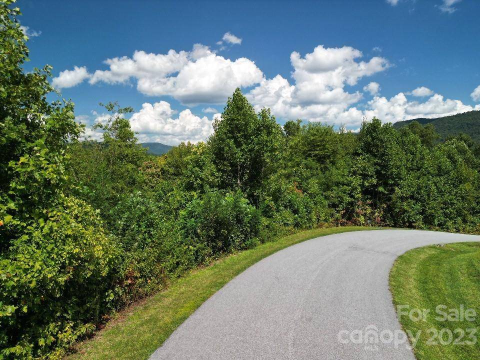 Fairview, NC 28730,117 Sovereign LN