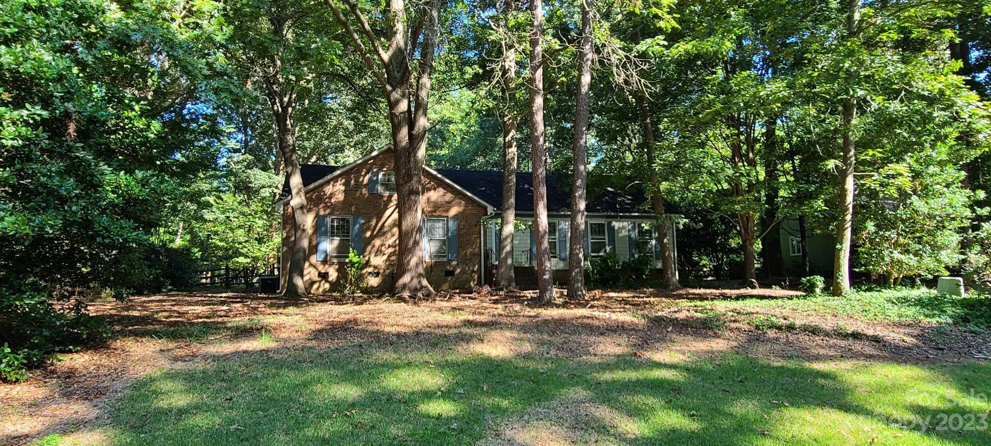 Matthews, NC 28105,2400 Connemara DR