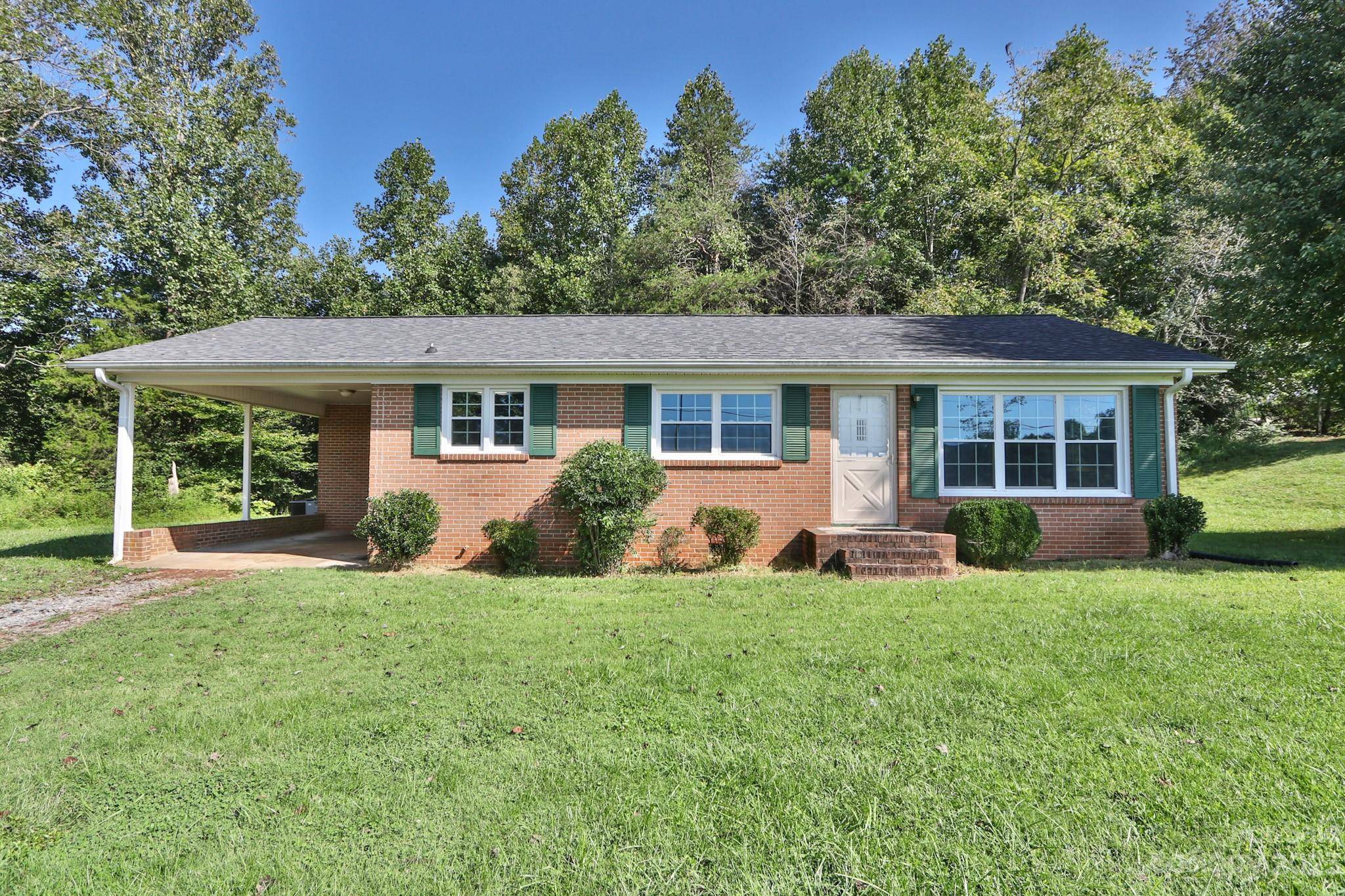 Boonville, NC 27011,4003 Over the Hill LN