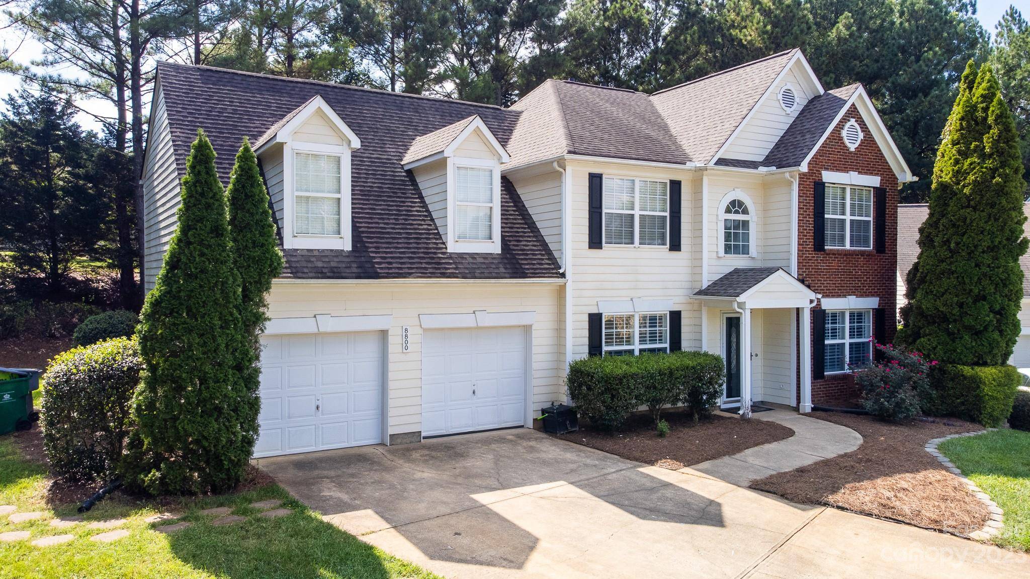 Charlotte, NC 28269,8800 Red Tail CT