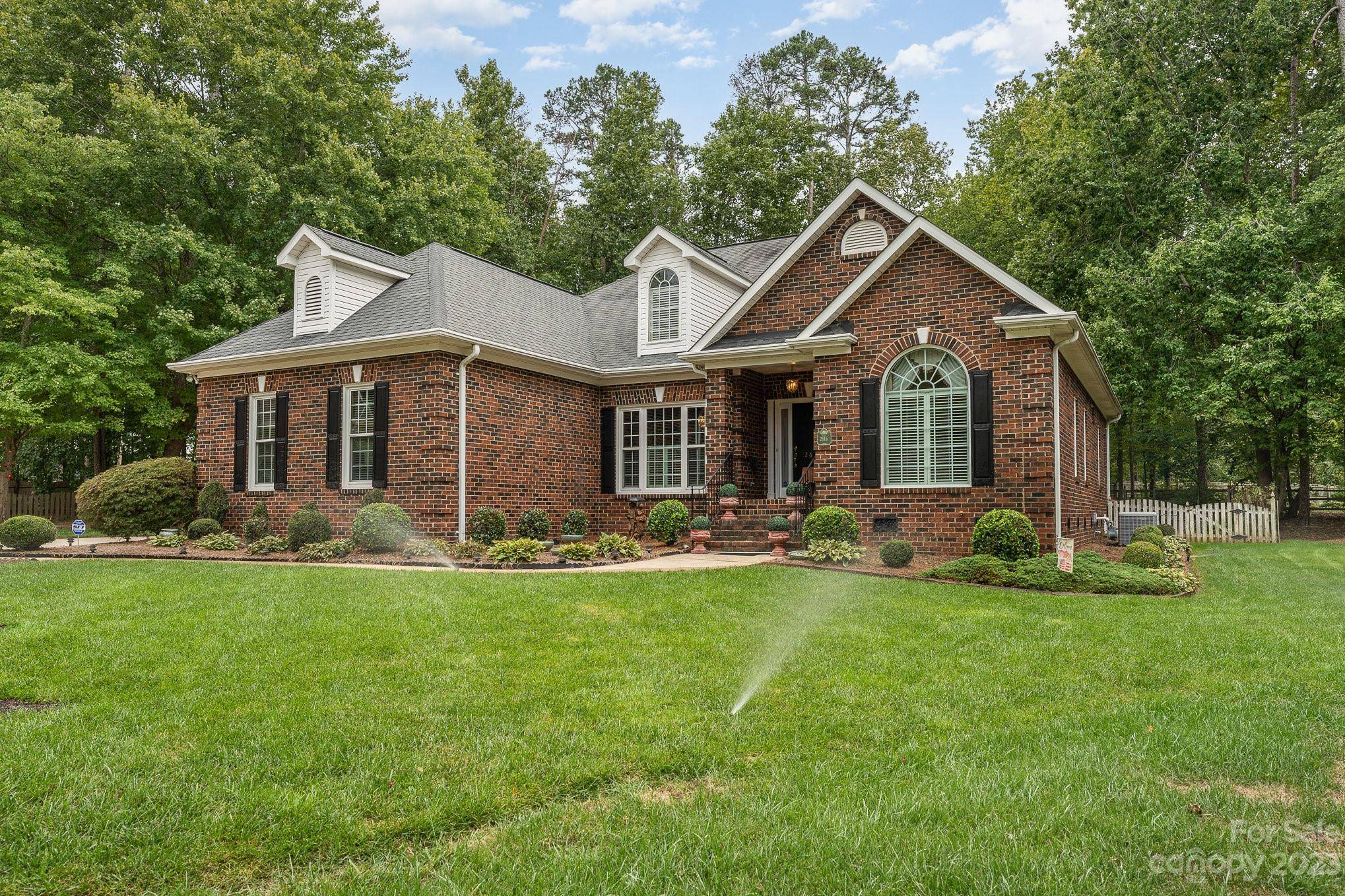 Matthews, NC 28104,2616 Carmarthen CT