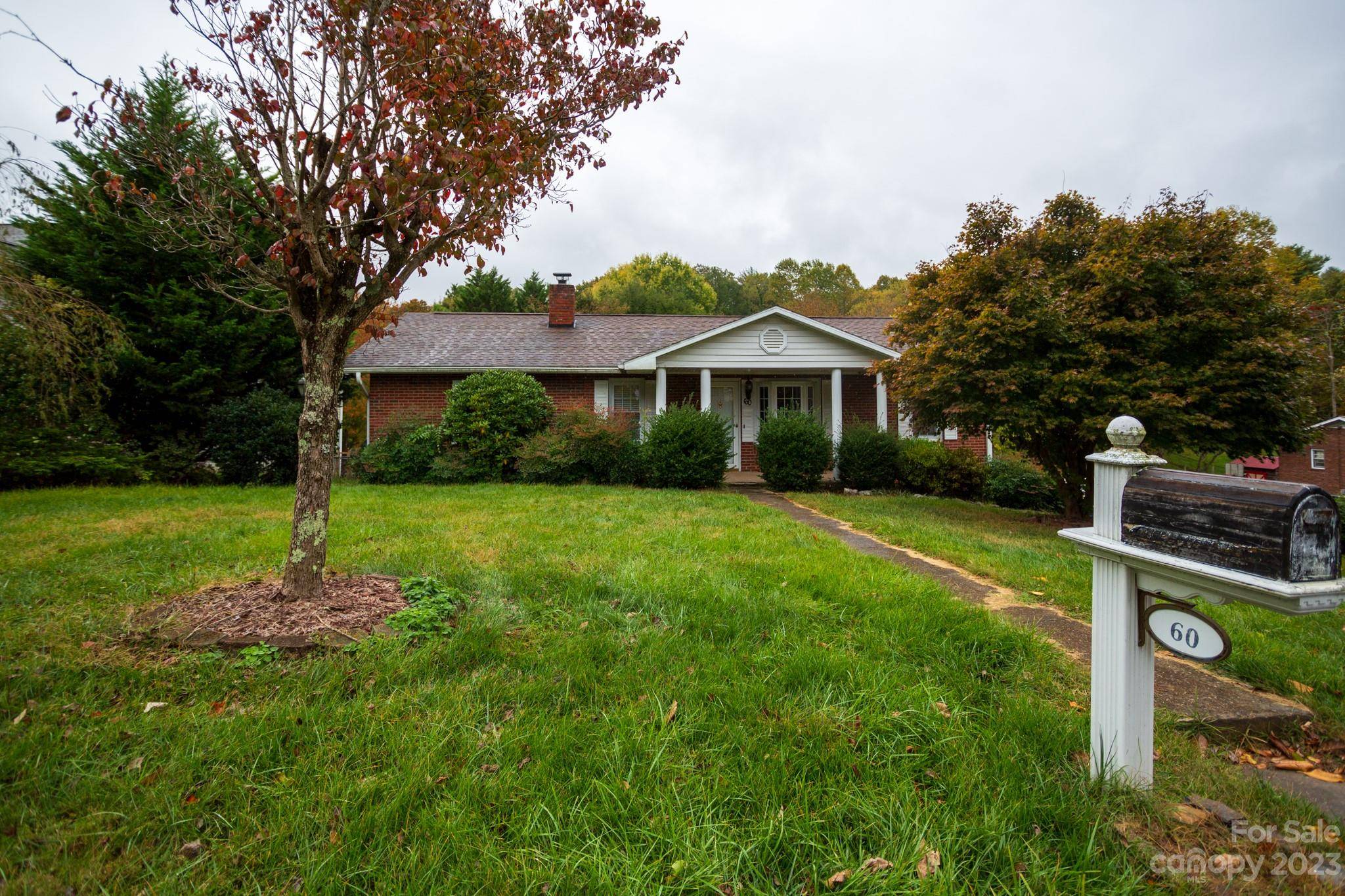 Asheville, NC 28806,60 Rash RD
