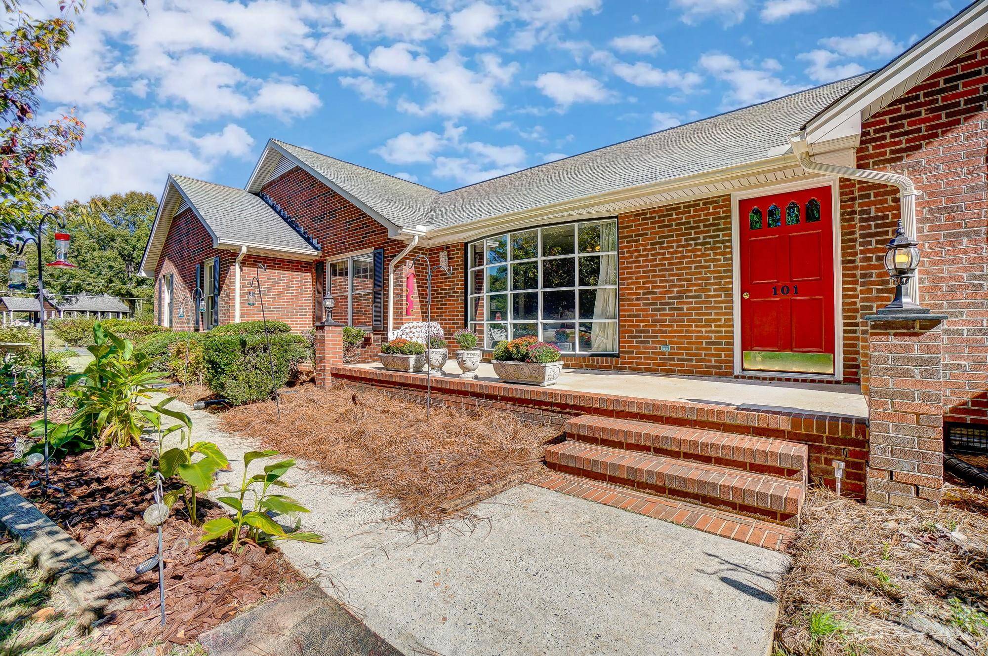 Dallas, NC 28034,101 Hannon DR
