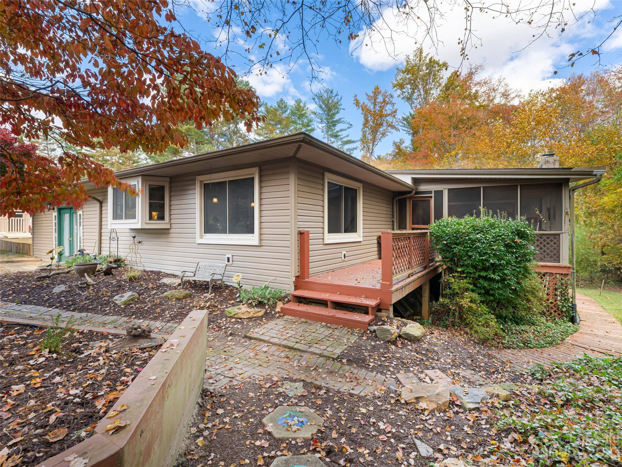Hendersonville, NC 28791,5 Star LN