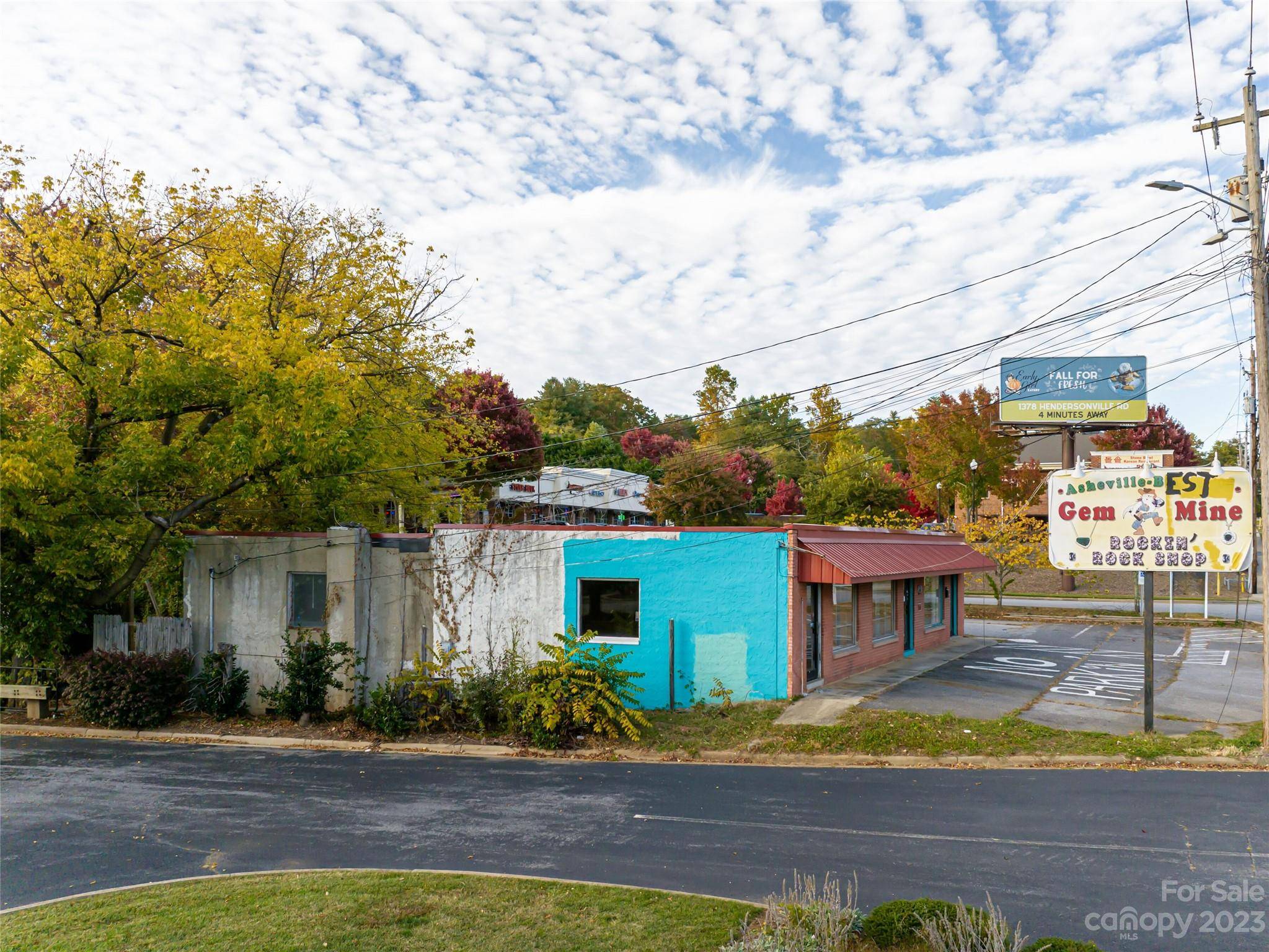 Asheville, NC 28803,1997 Hendersonville RD