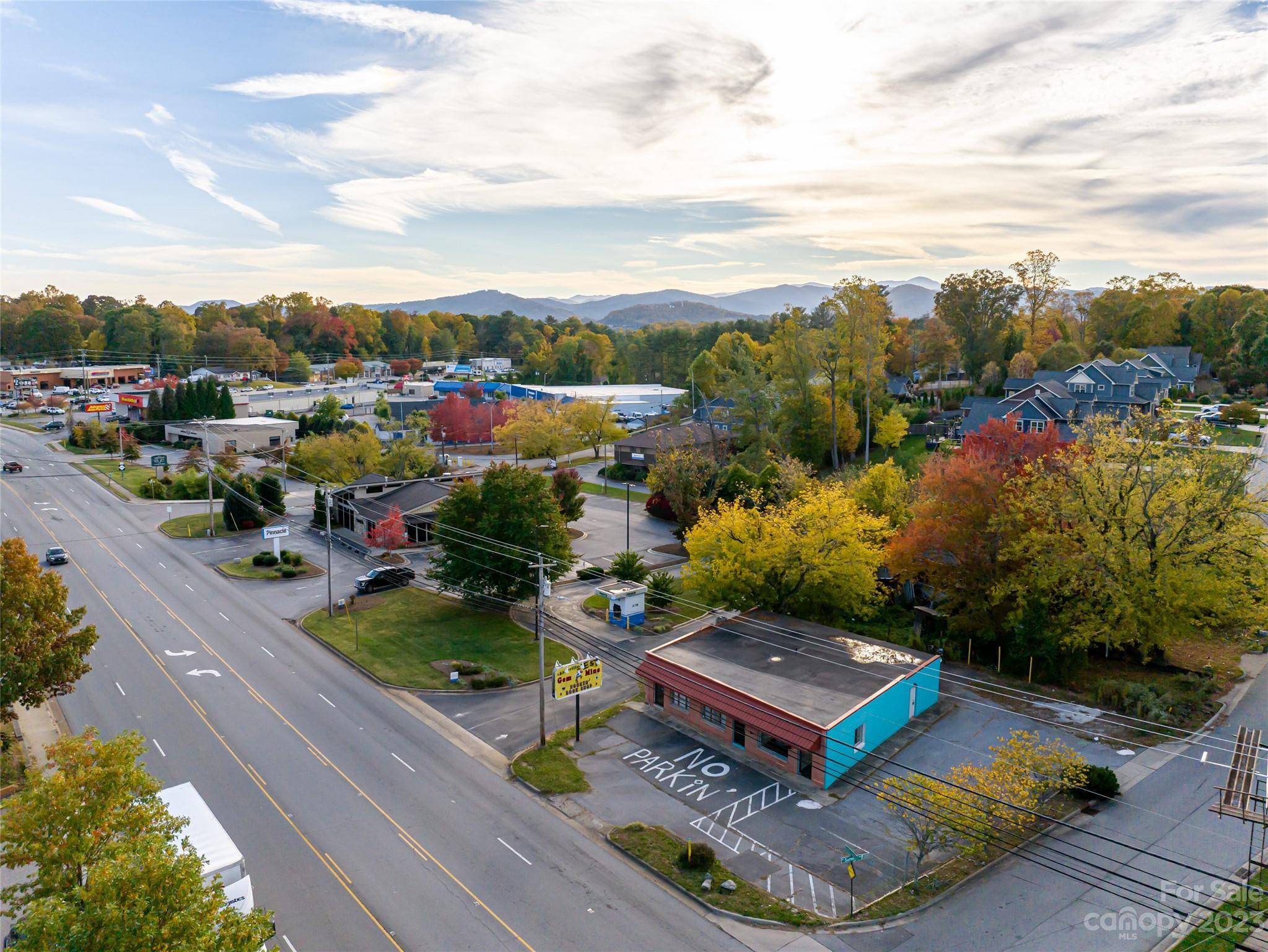 Asheville, NC 28803,1997 Hendersonville RD