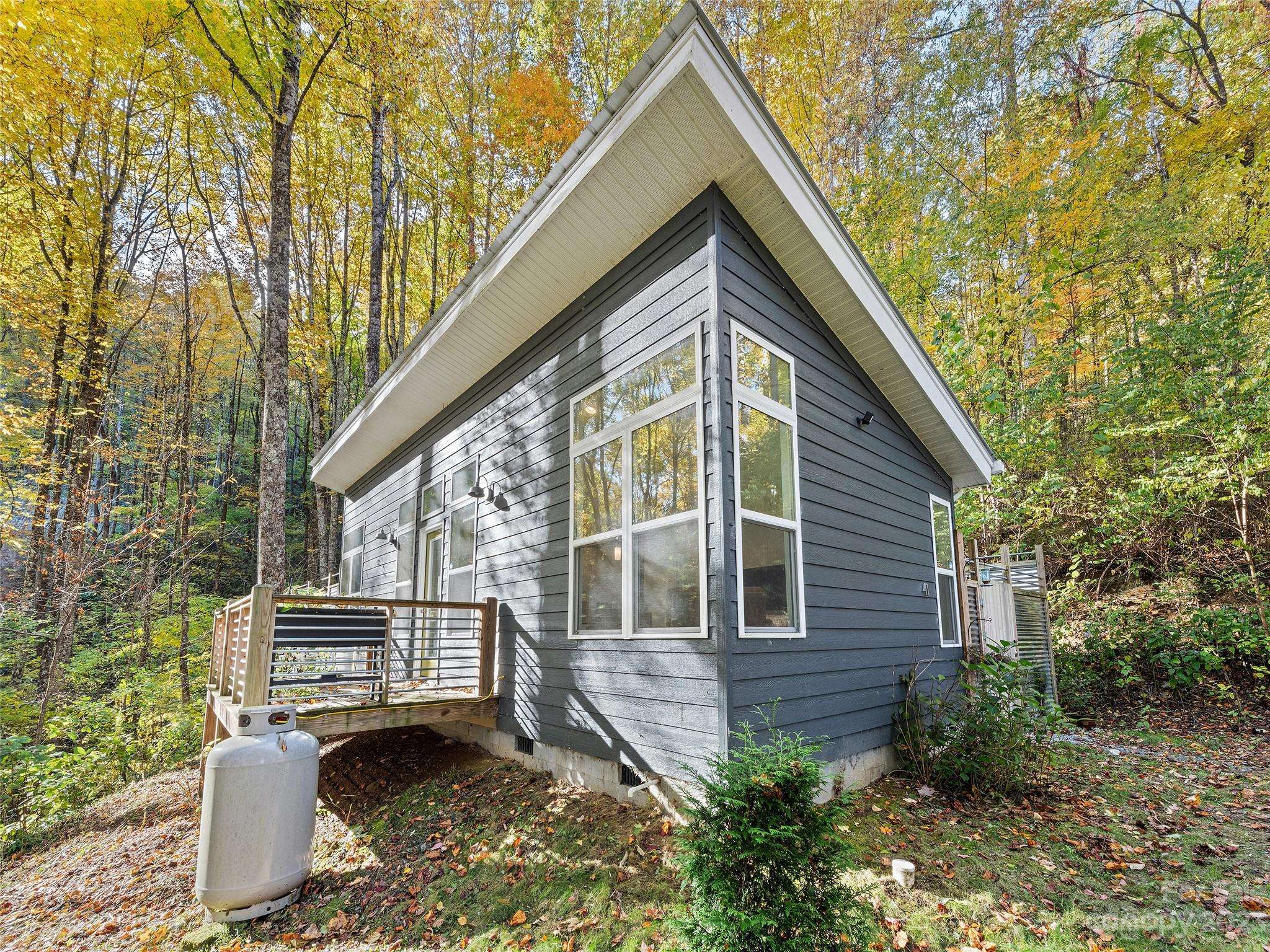 Maggie Valley, NC 28751,41 Granite LN