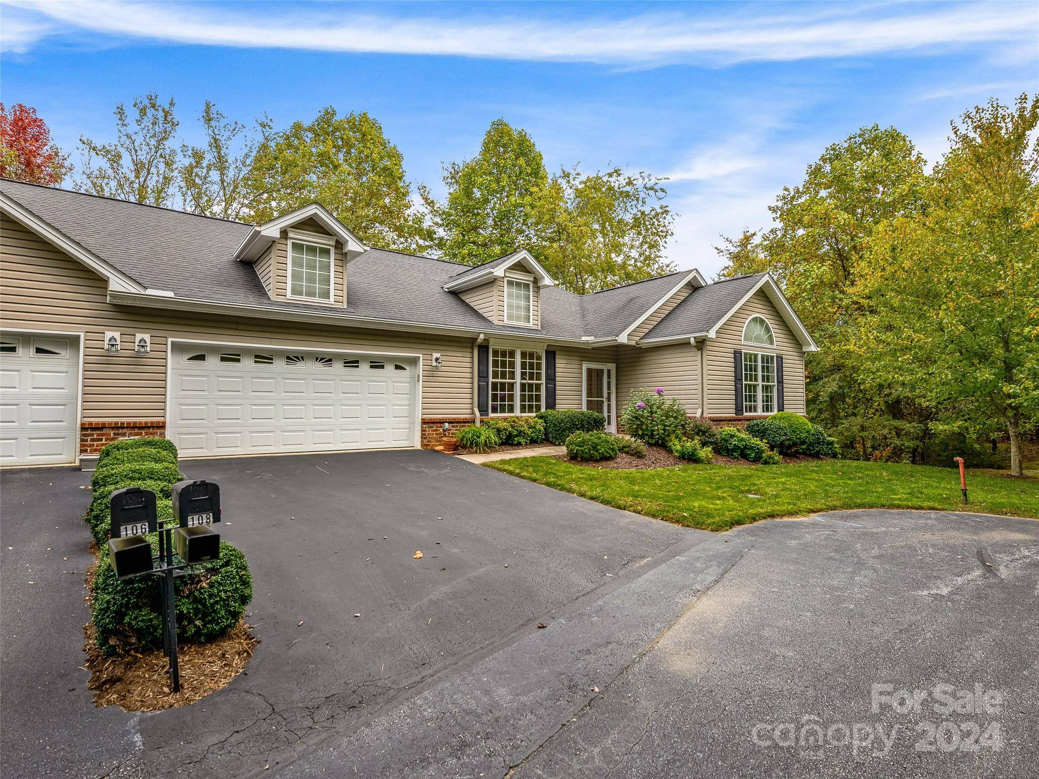 Asheville, NC 28803,108 Jasmine LN