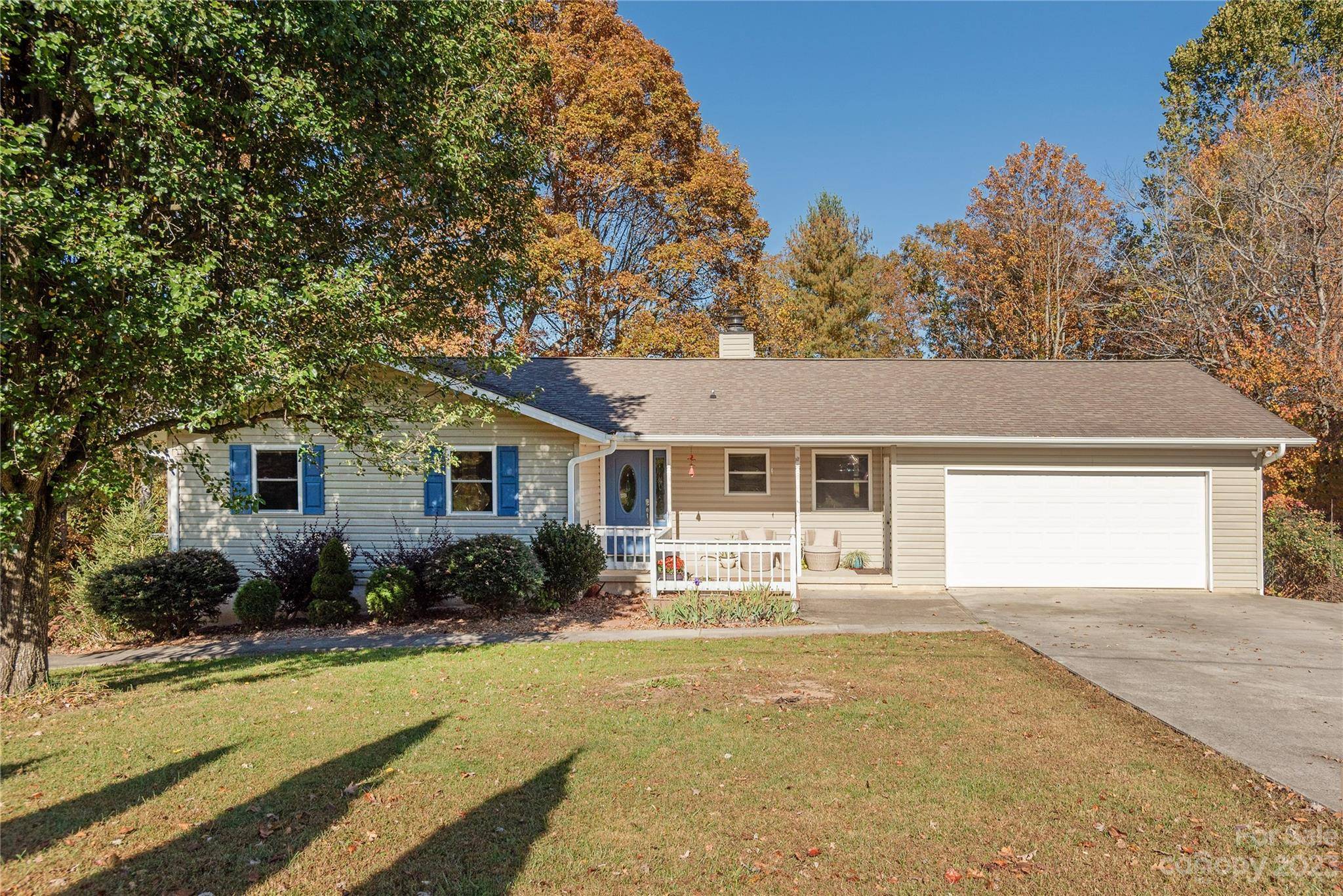 Horse Shoe, NC 28742,10 Canter CT