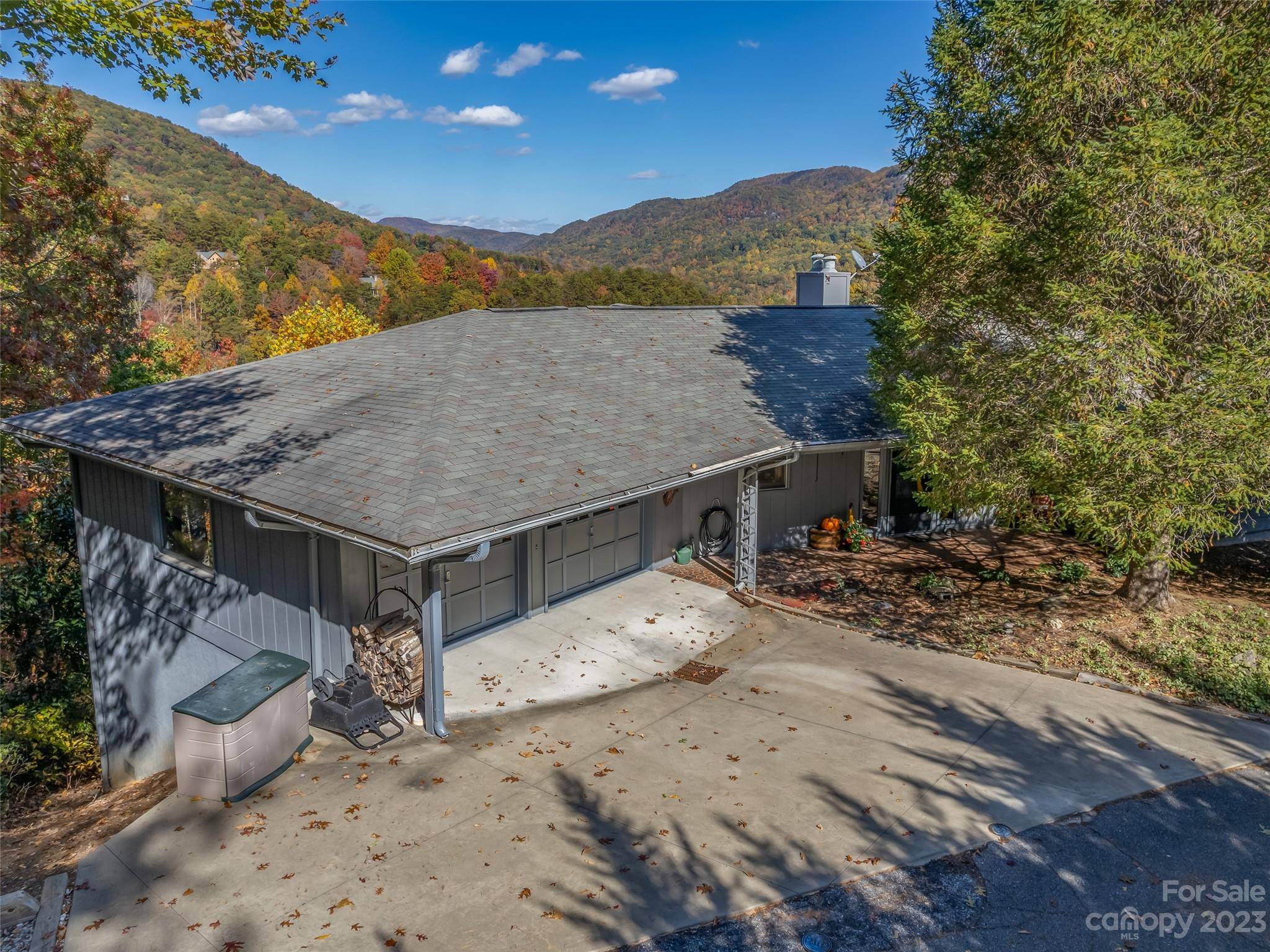 Lake Lure, NC 28746,165 Ridgeway RD