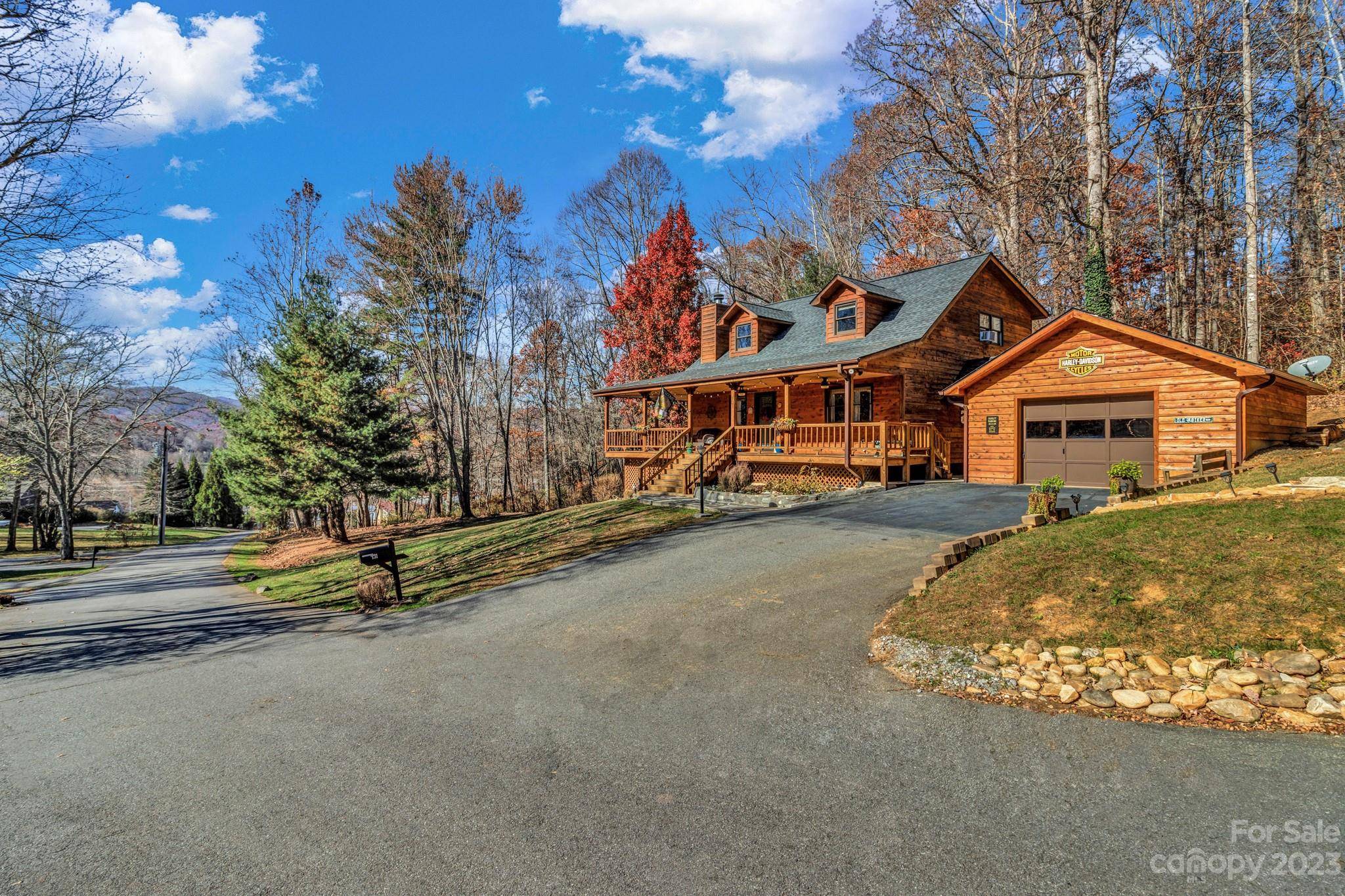 Waynesville, NC 28786,131 Junaluska Oaks DR