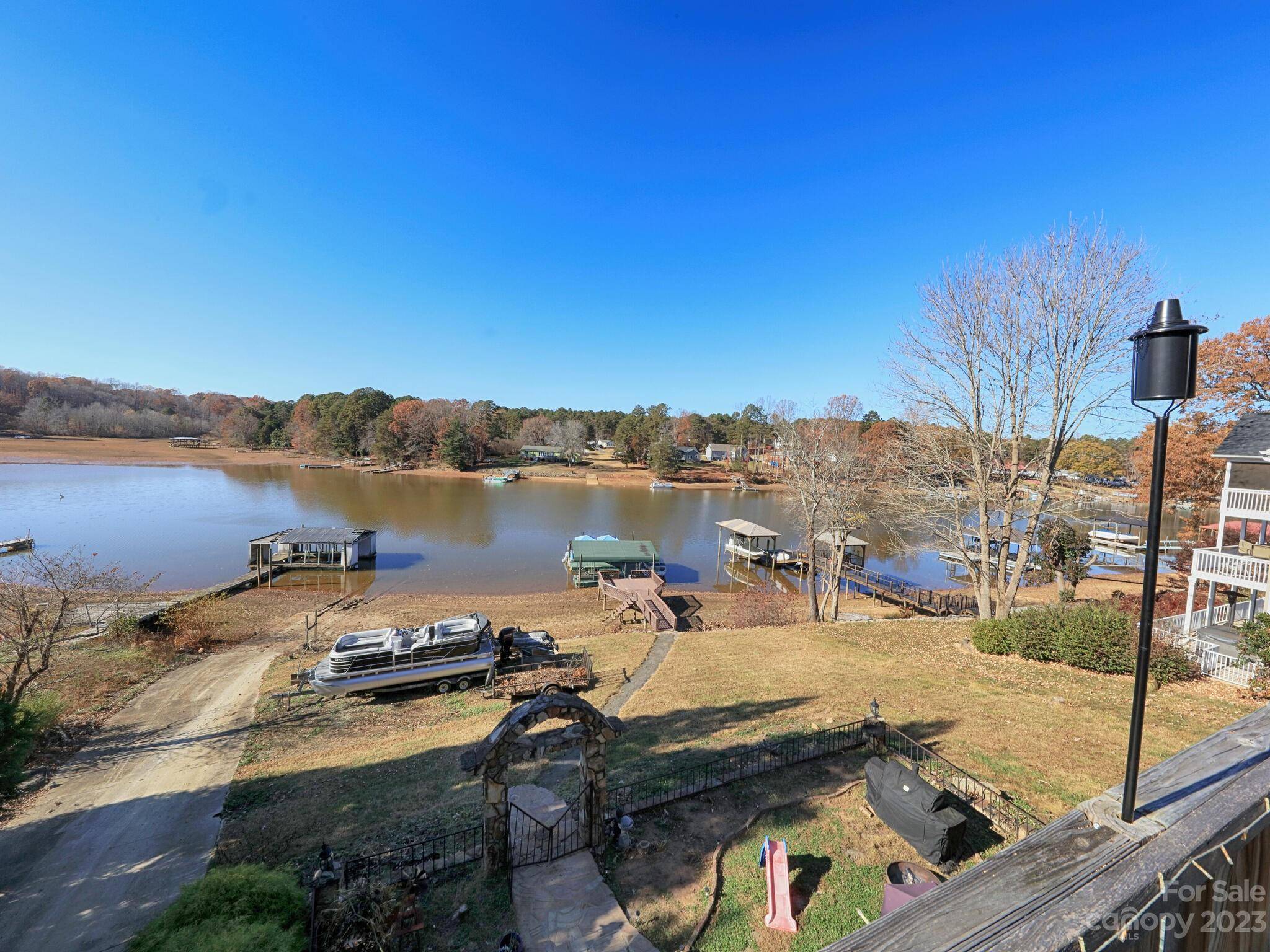 Sherrills Ford, NC 28673,6860 Shade Tree LN