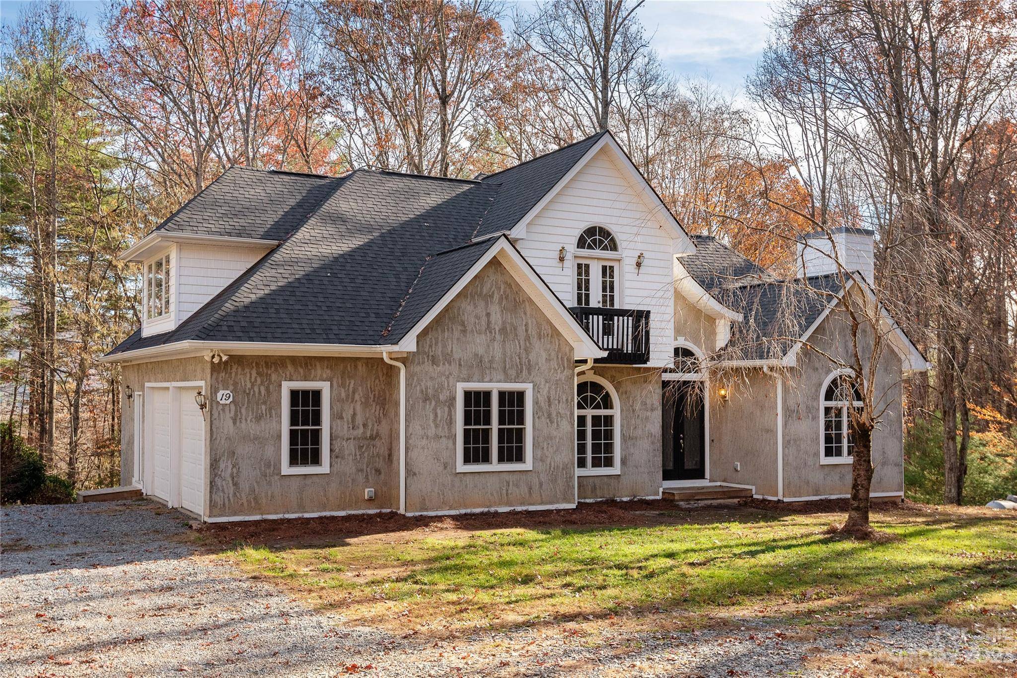 Horse Shoe, NC 28742,19 Edelweiss DR