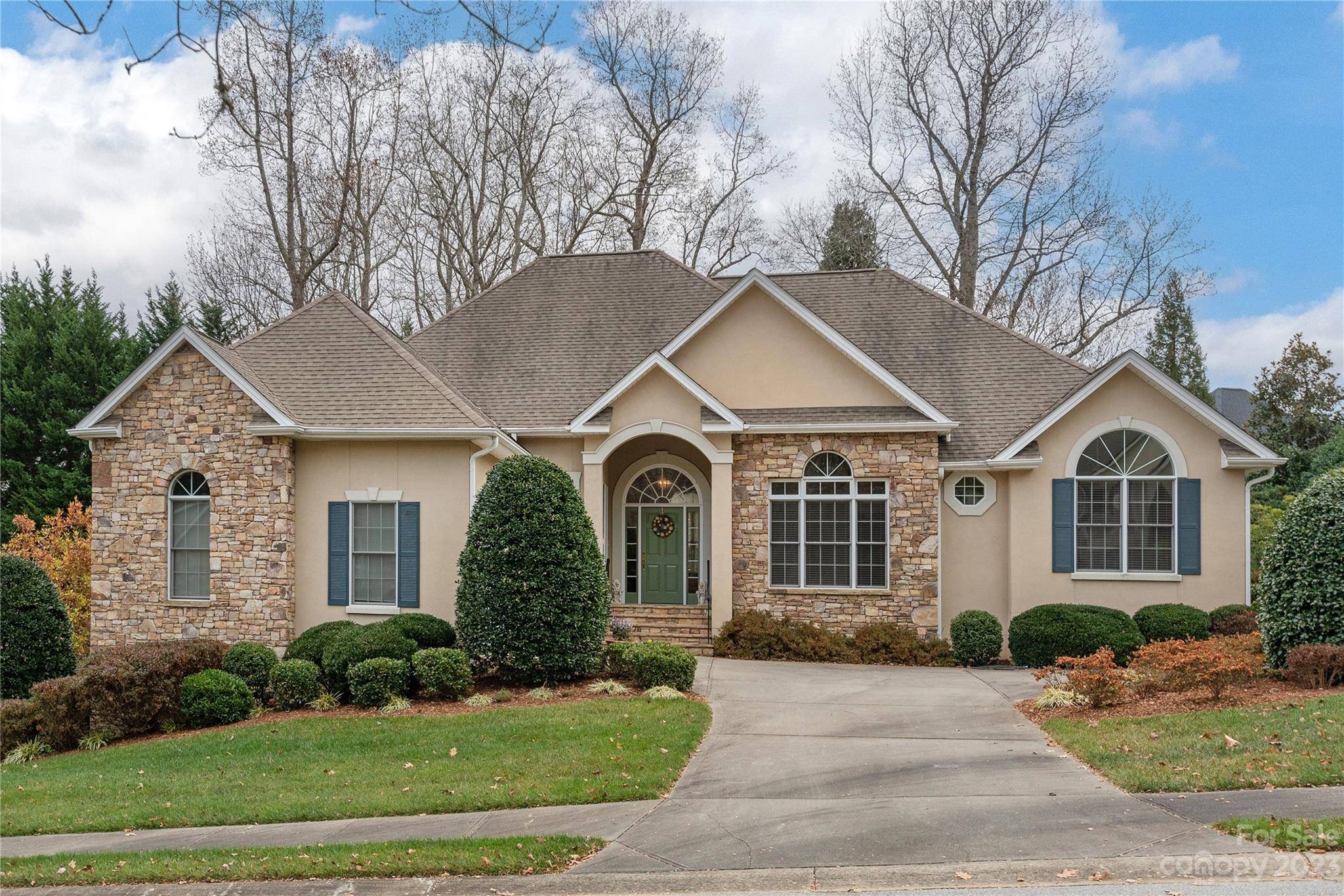 Hendersonville, NC 28791,85 Mistletoe TRL