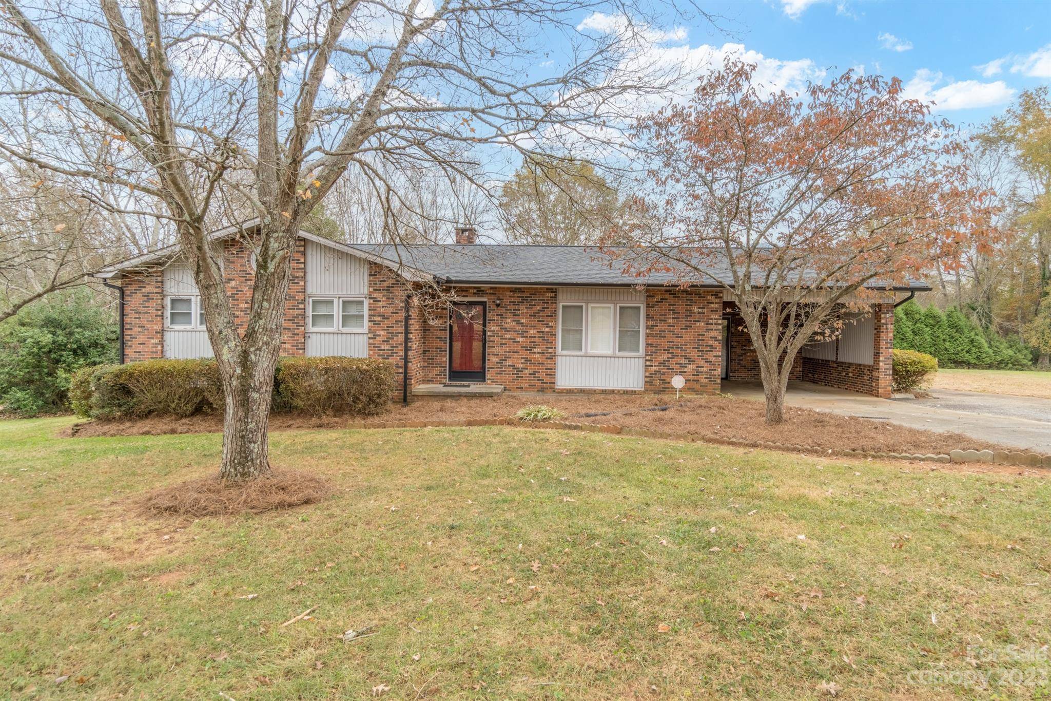 Morganton, NC 28655,109 Maplewood DR