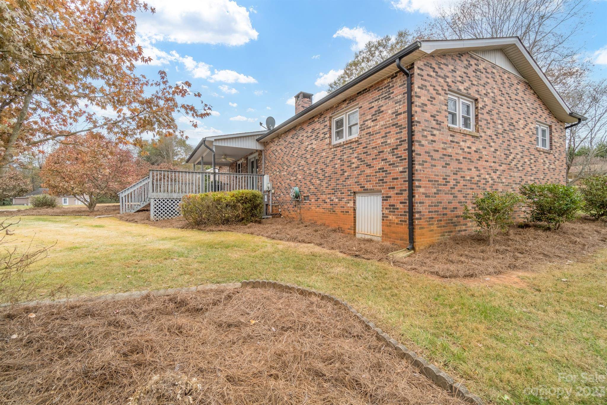 Morganton, NC 28655,109 Maplewood DR