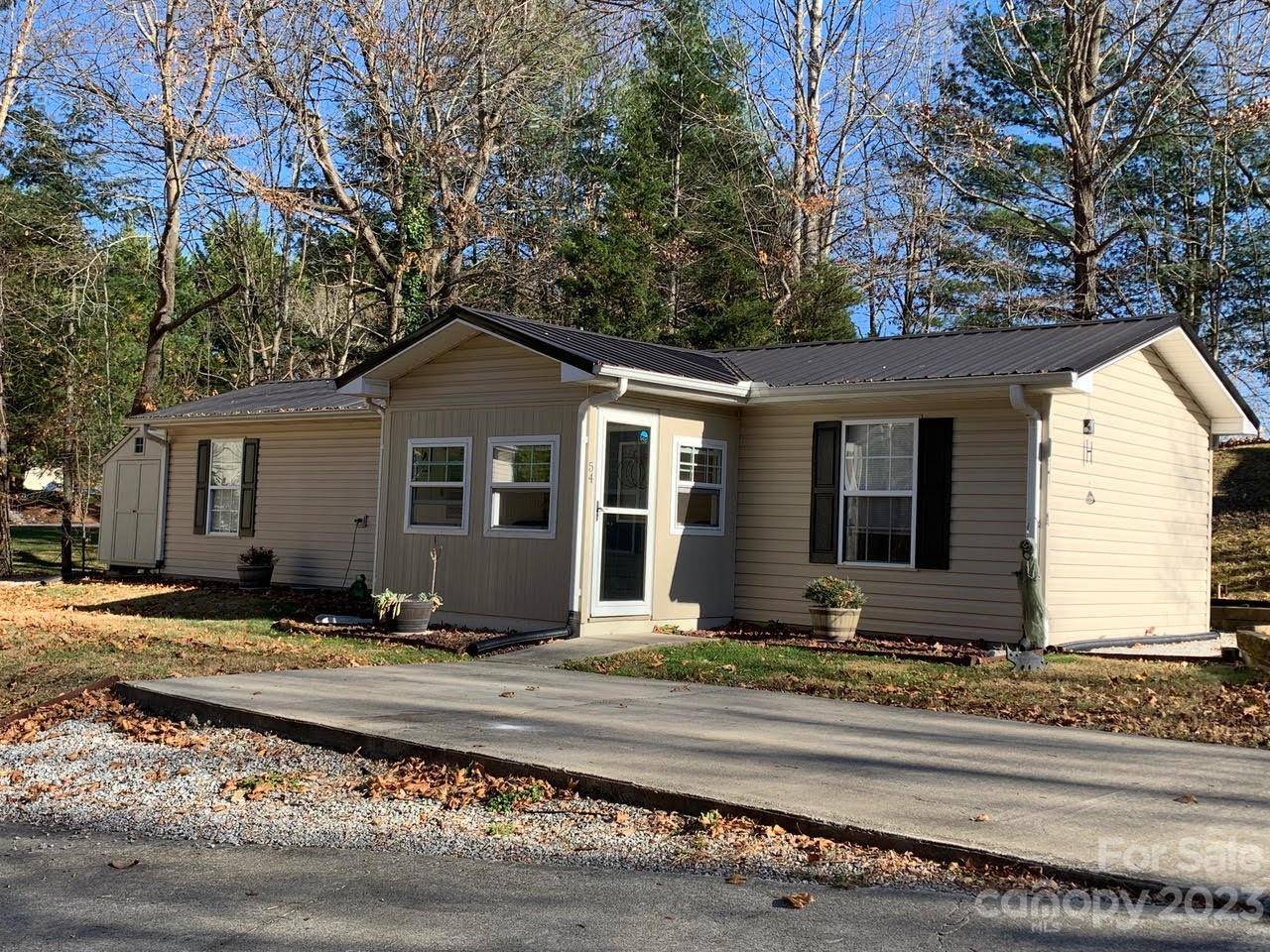 Fletcher, NC 28732,72 Asares HL