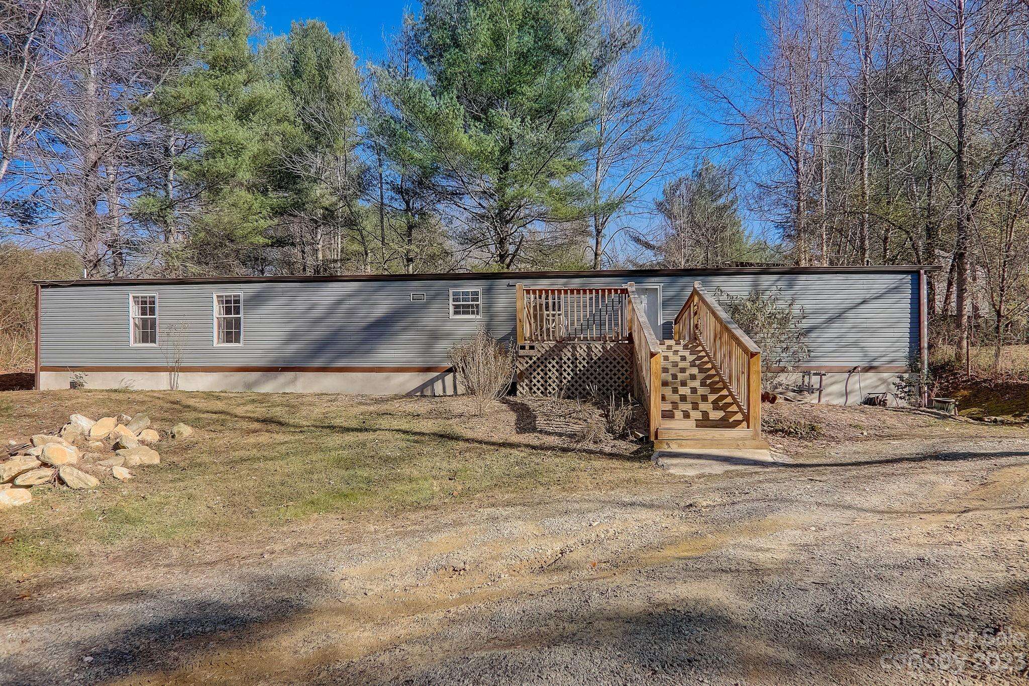 Hendersonville, NC 28739,140 Fox Ridge DR