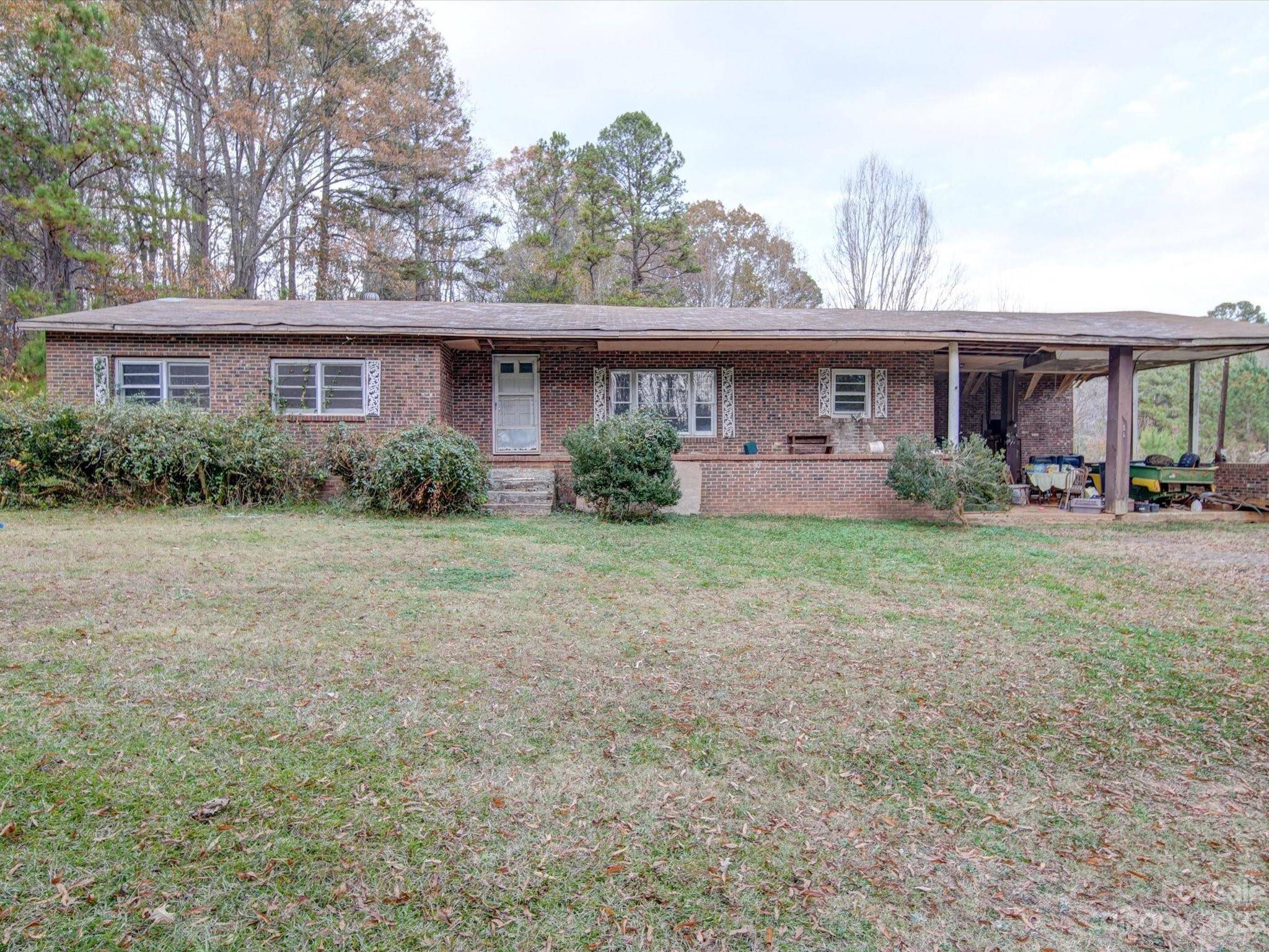 Hickory Grove, SC 29717,1208 Smith ST