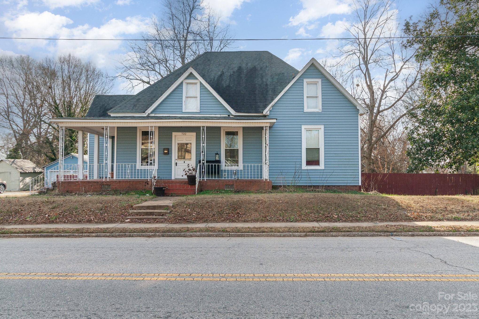 Gaffney, SC 29340,722 Union ST