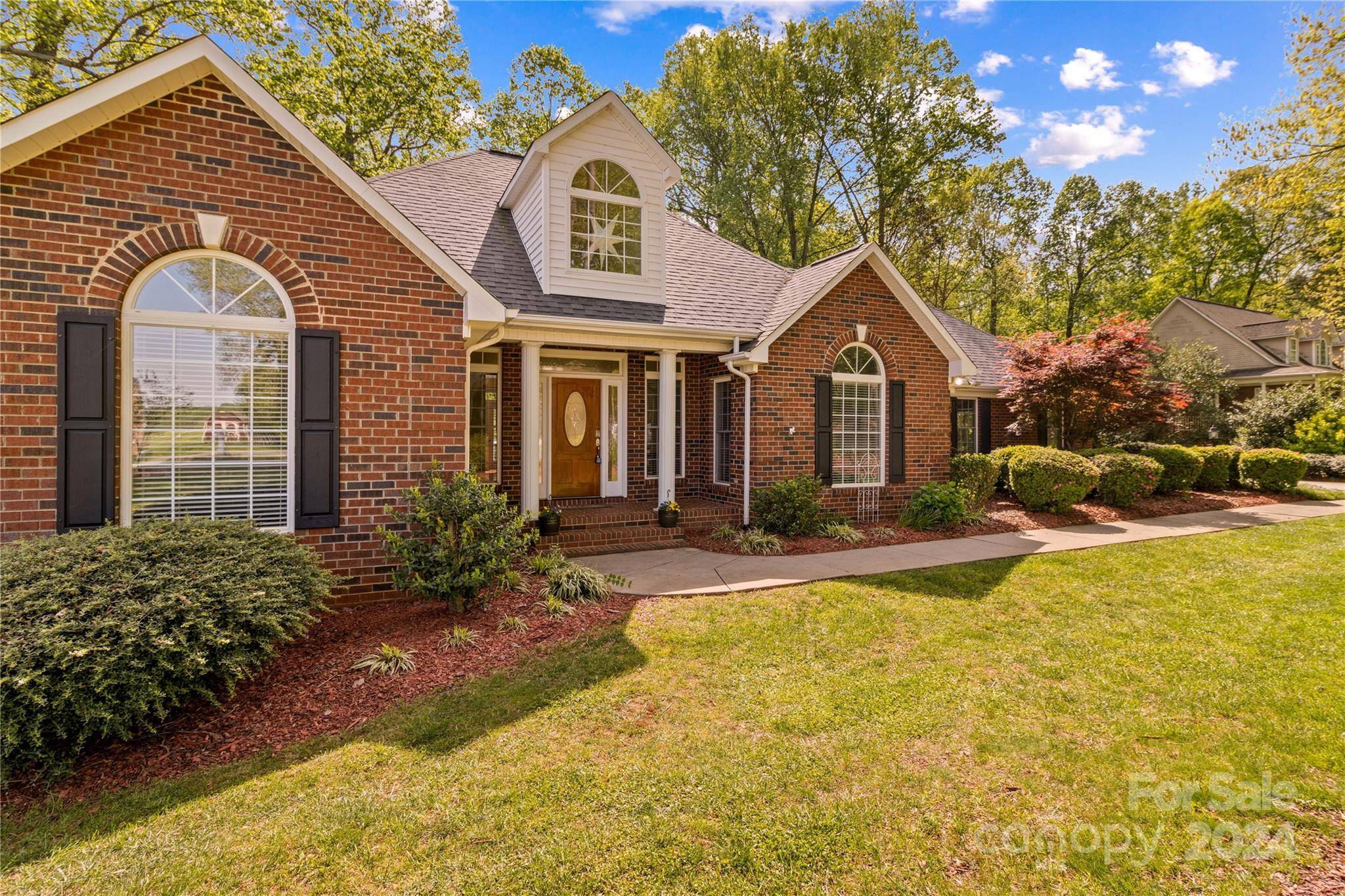 Statesville, NC 28625,111 Big Oak LN