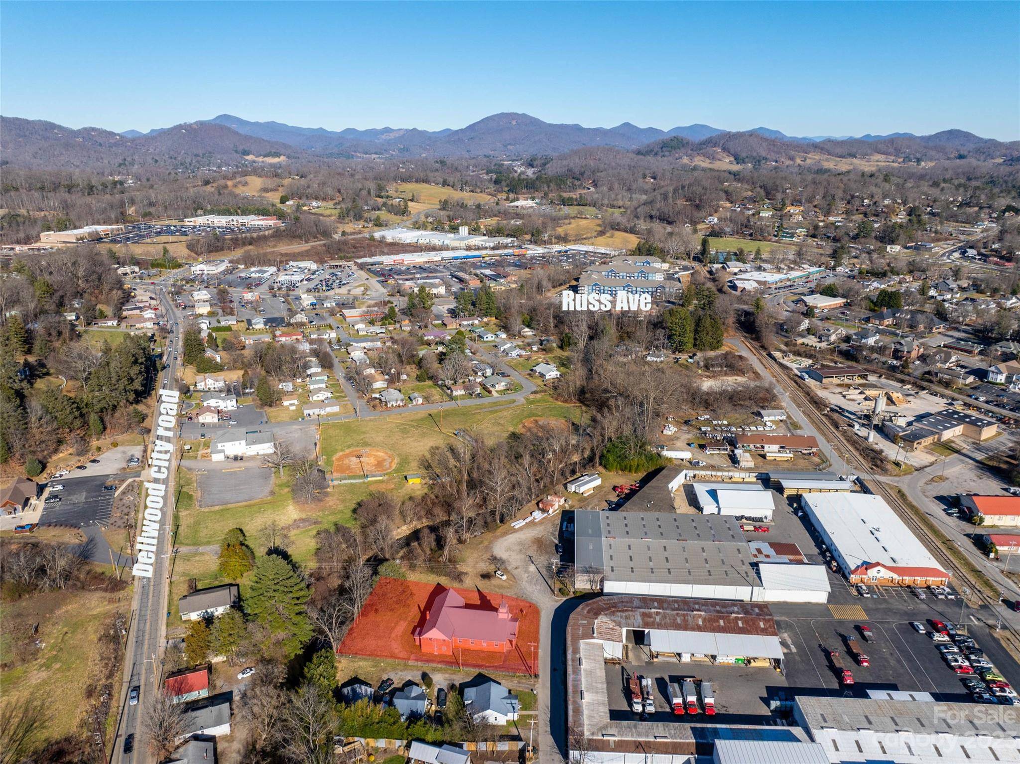 Waynesville, NC 28786,107 Water ST