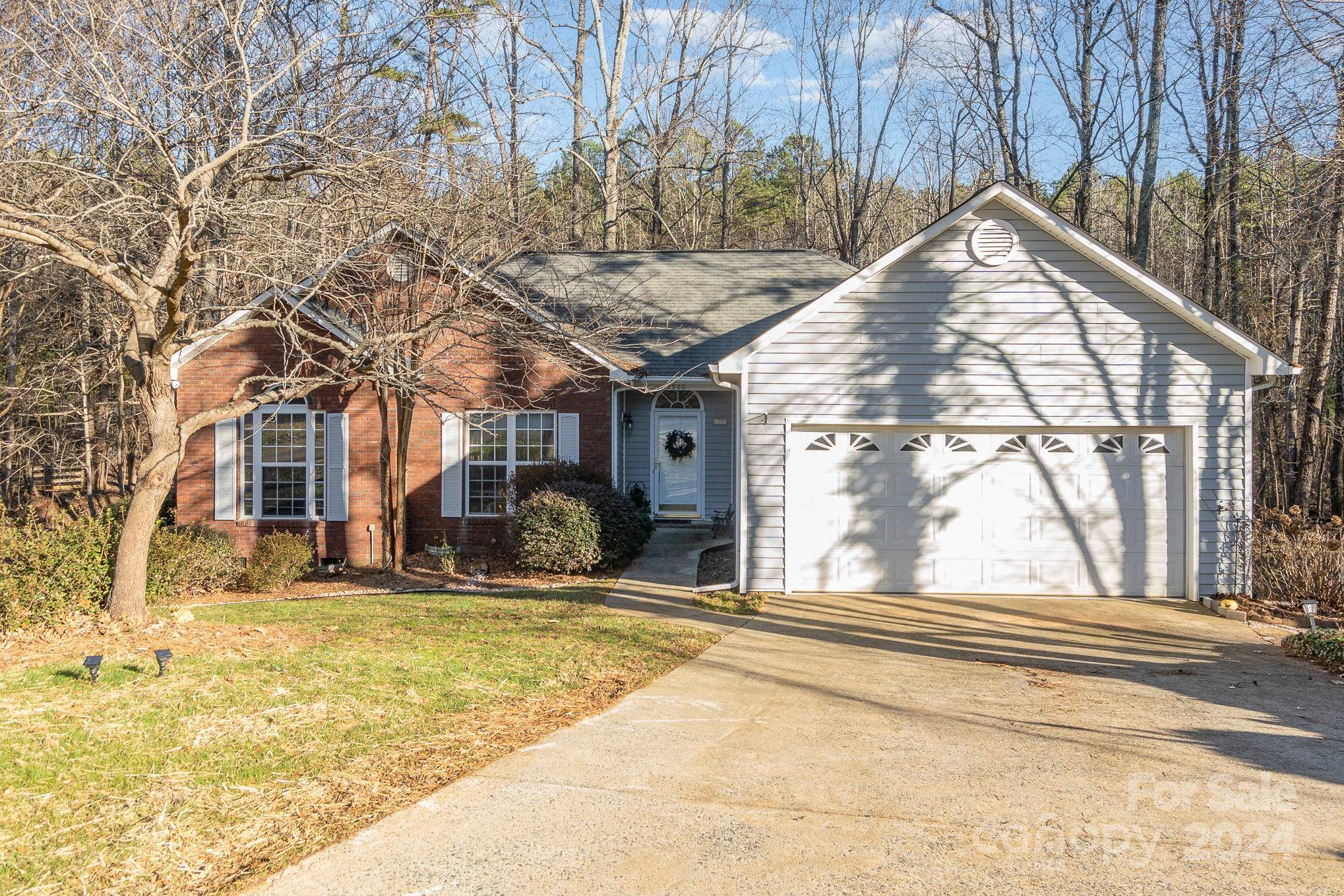 Matthews, NC 28105,2900 Holcroft CT