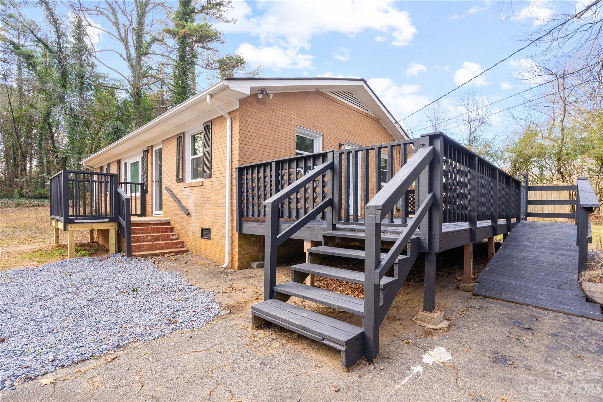 Cherryville, NC 28021,1114 Sunset RD