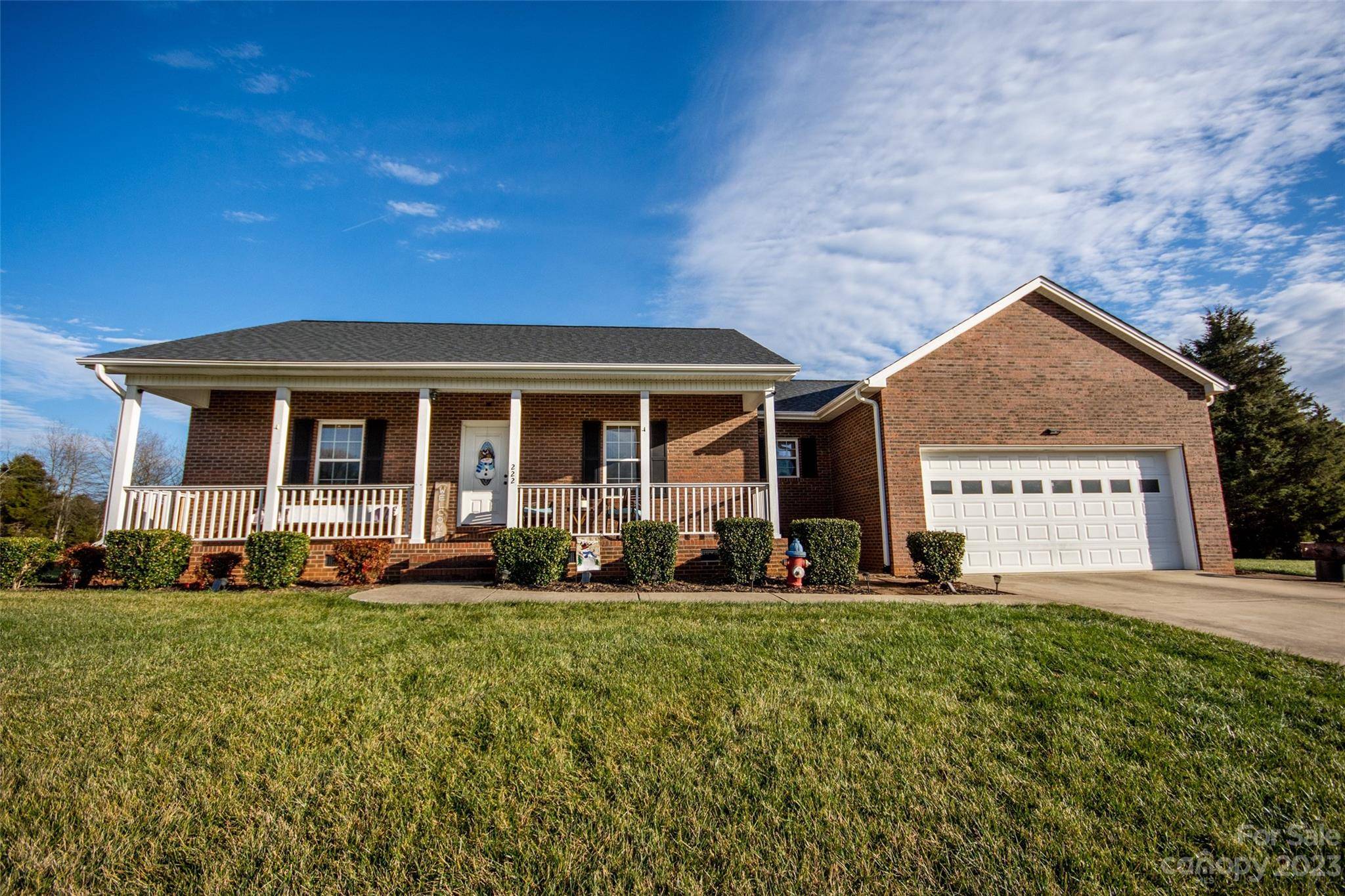 Statesville, NC 28677,222 Sandtrap DR