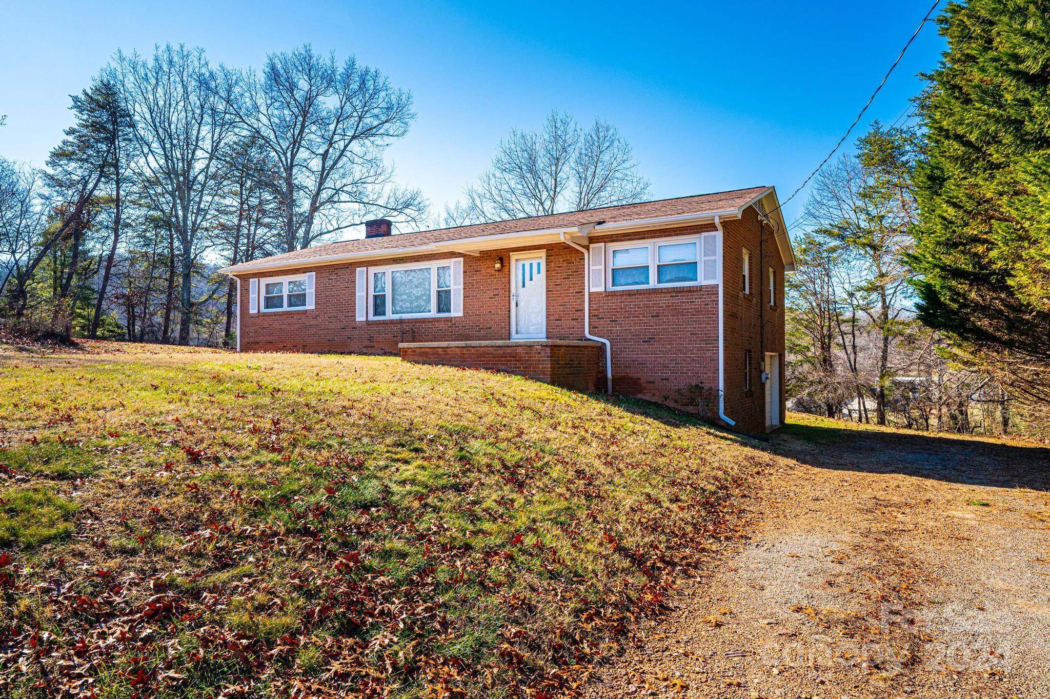 Hickory, NC 28602,3846 Powell DR S