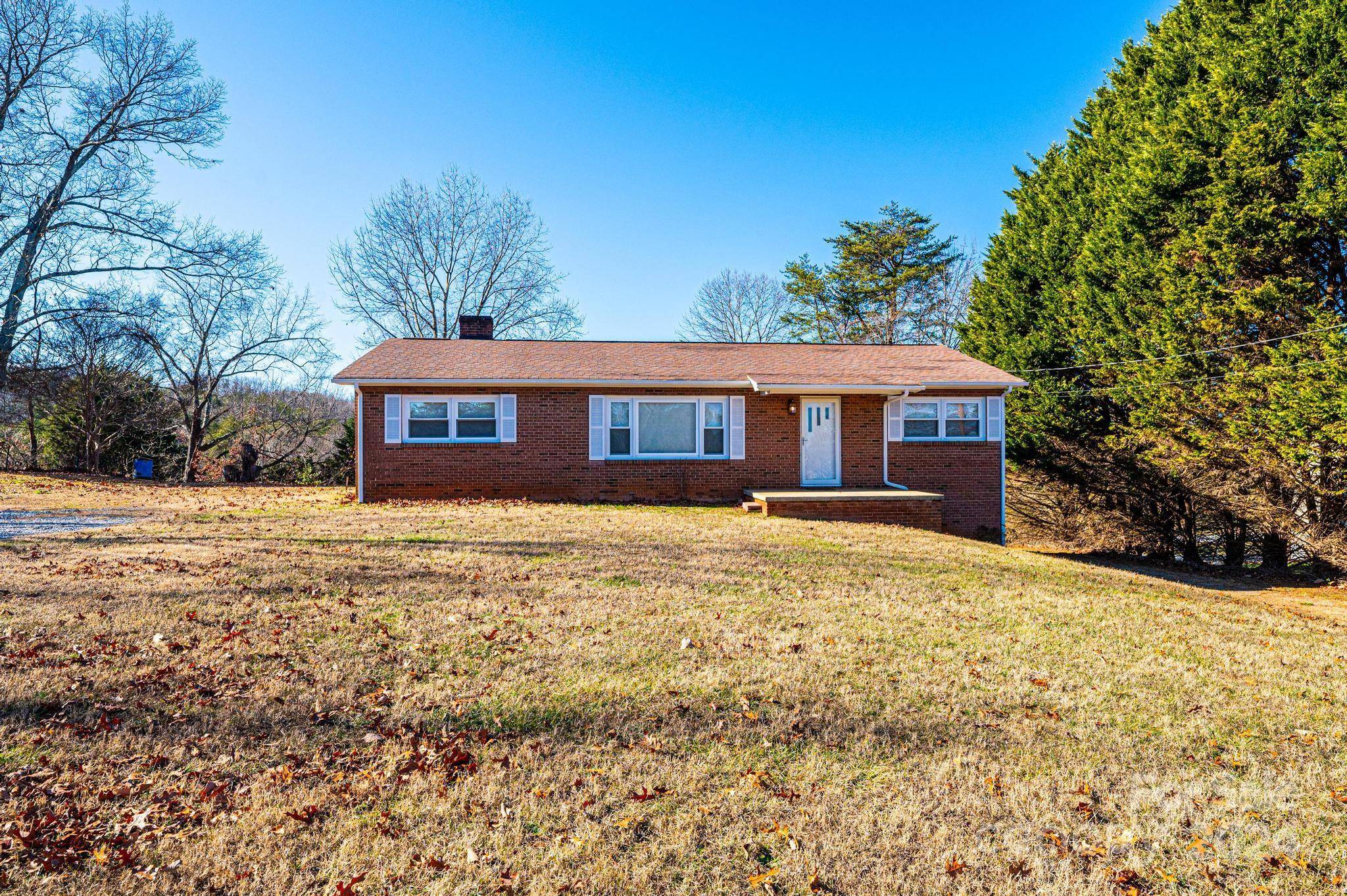 Hickory, NC 28602,3846 Powell DR S