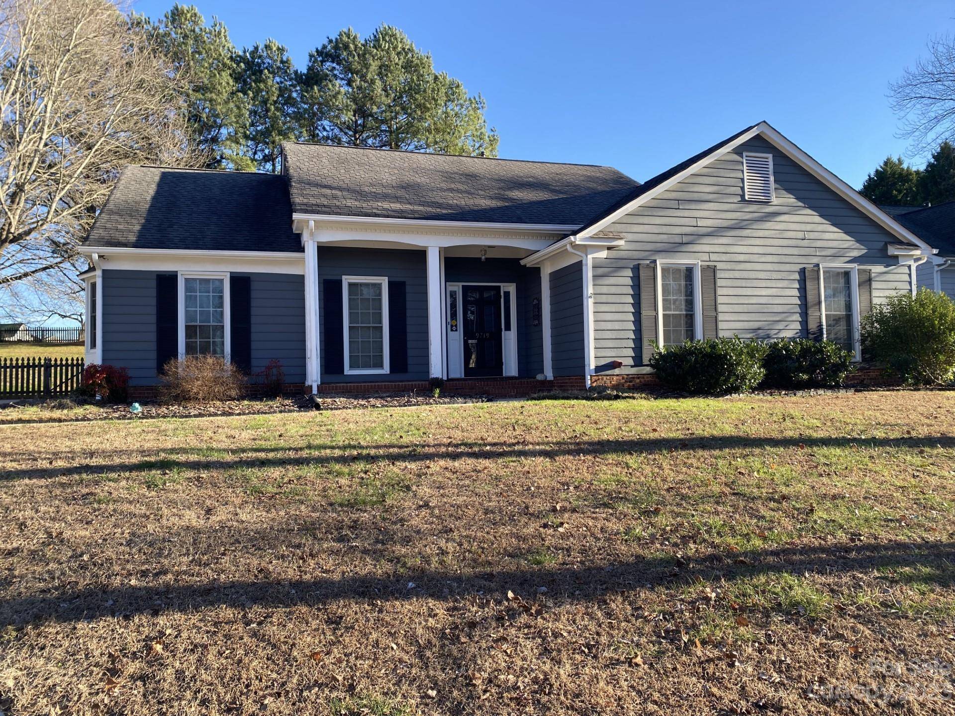 Matthews, NC 28105,9719 Little River CT