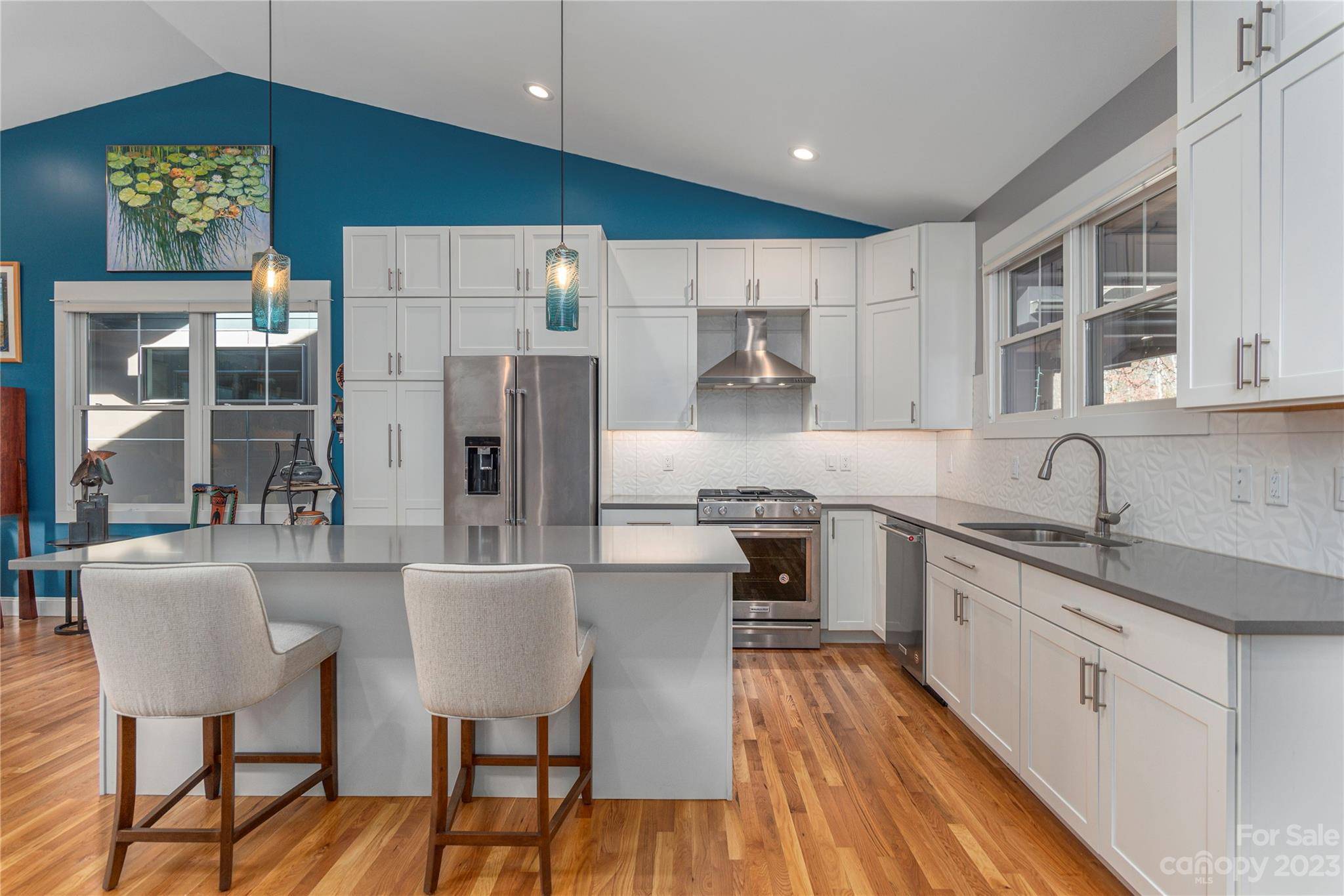 Asheville, NC 28804,305 Ava LN