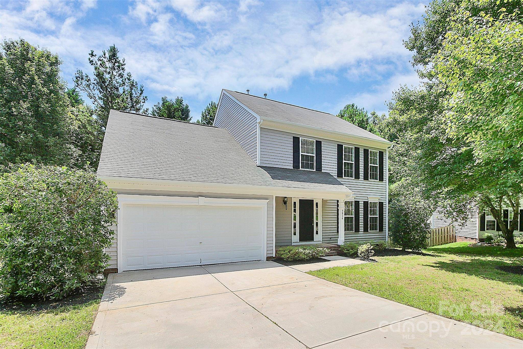 Waxhaw, NC 28173,7914 Antique CIR