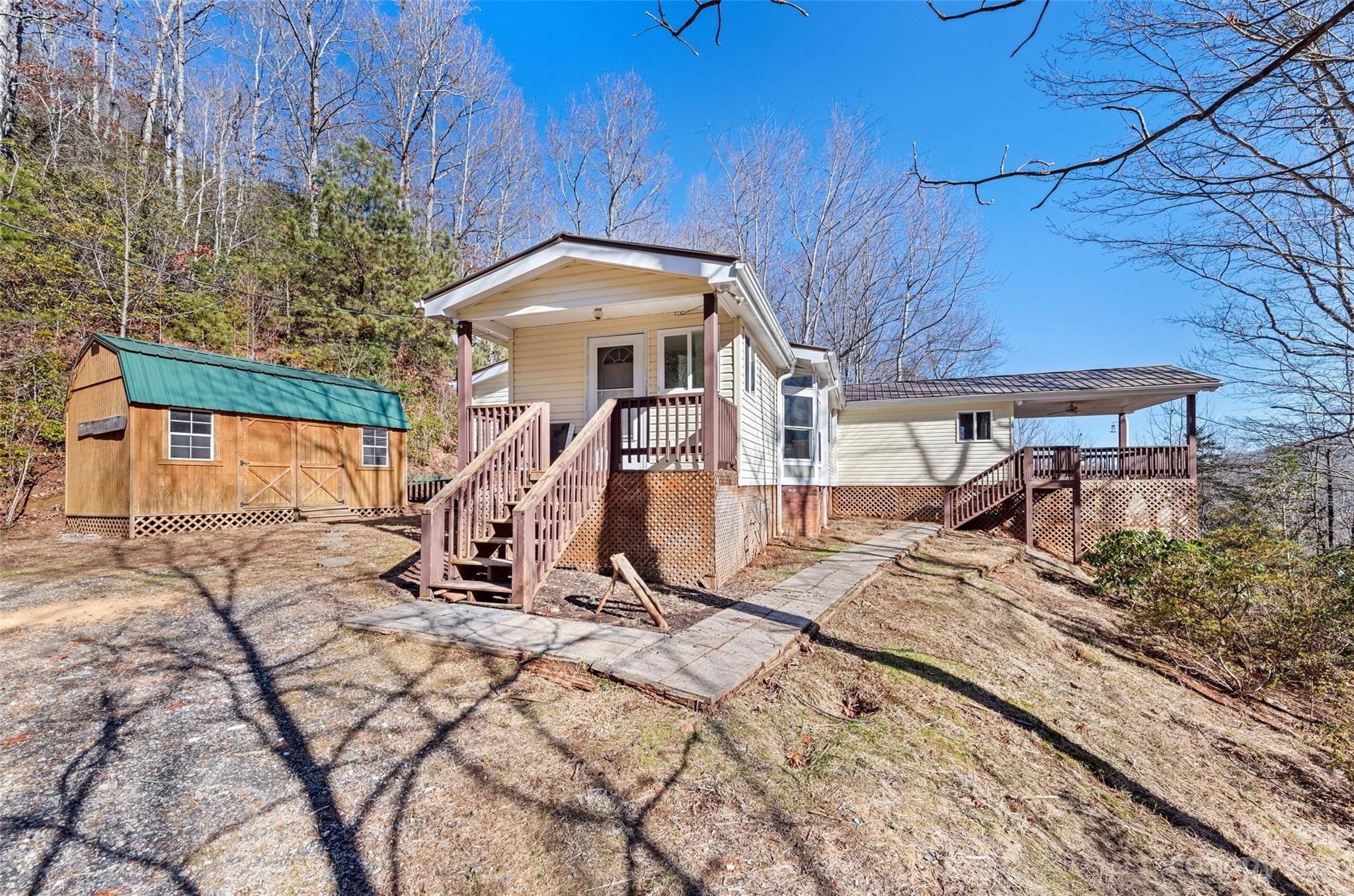 Sylva, NC 28779,556 Old Cove RD