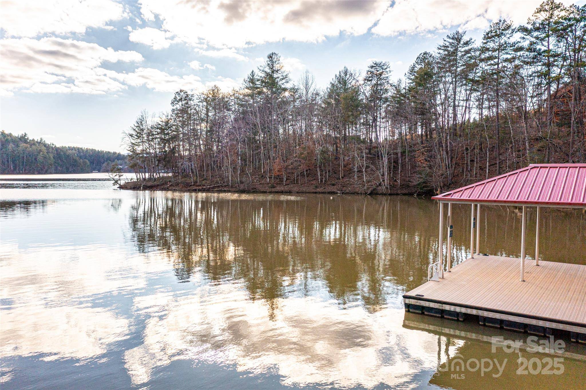 Granite Falls, NC 28630,5883 Lake Ridge CT