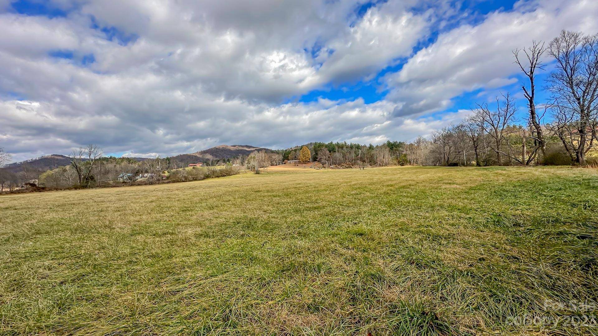 Purlear, NC 28665,1761 Parsonsville RD