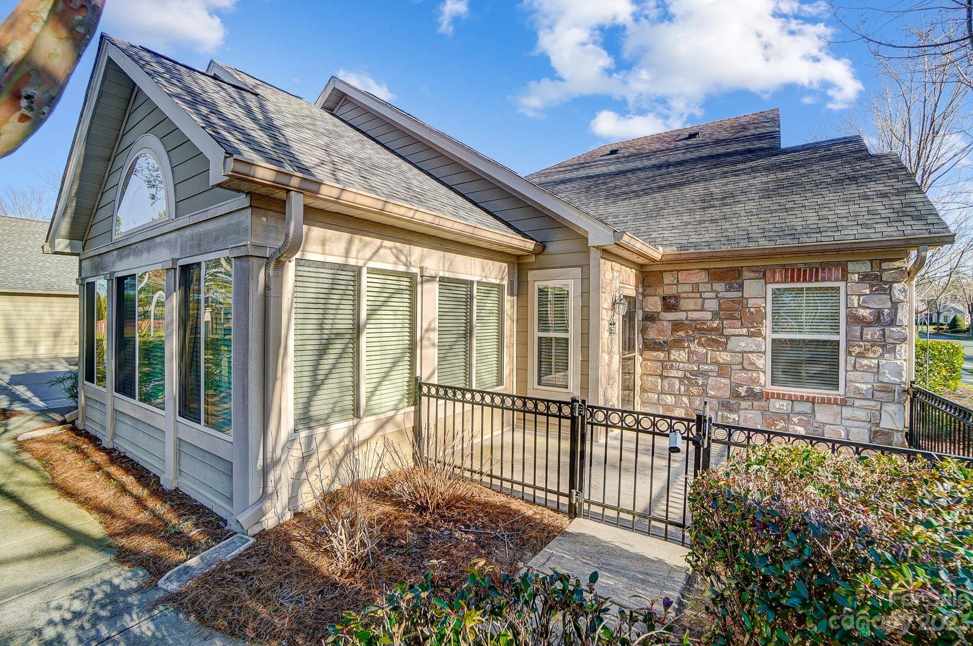 Tega Cay, SC 29708,756 Ledgestone CT