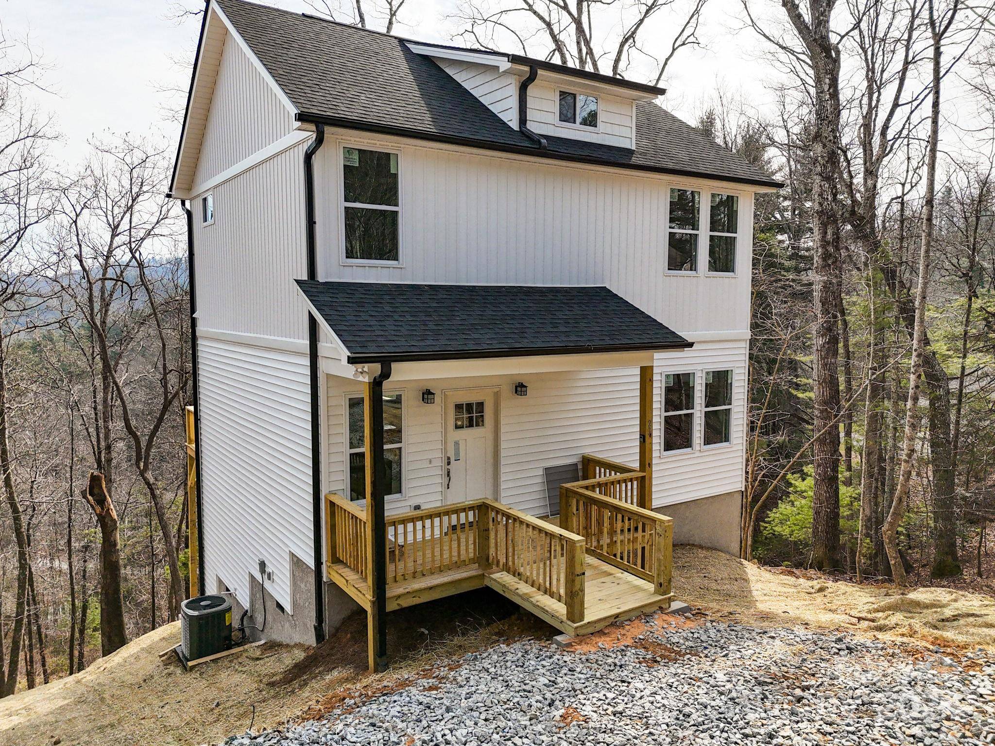 Flat Rock, NC 28731,23 Terrapin TRL