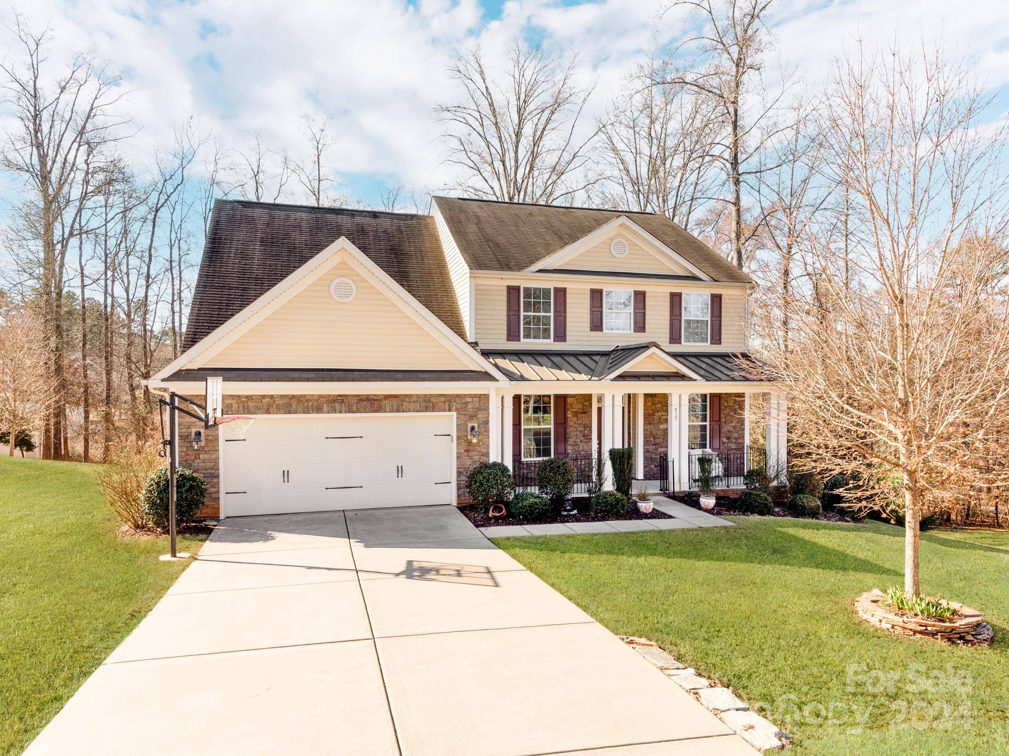 Lake Wylie, SC 29710,917 Autumn Glen CT