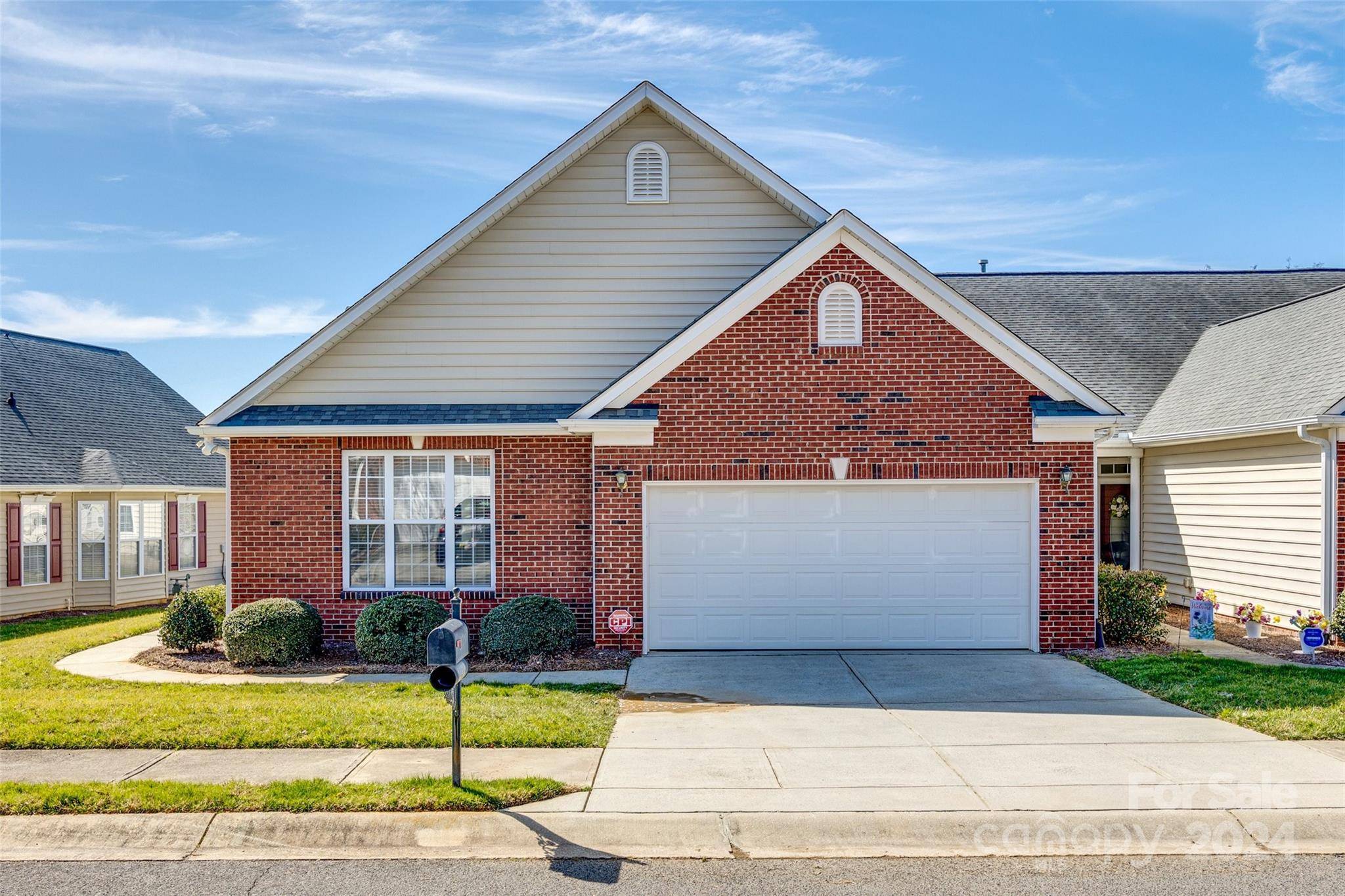 Fort Mill, SC 29708,1658 Onyx RDG