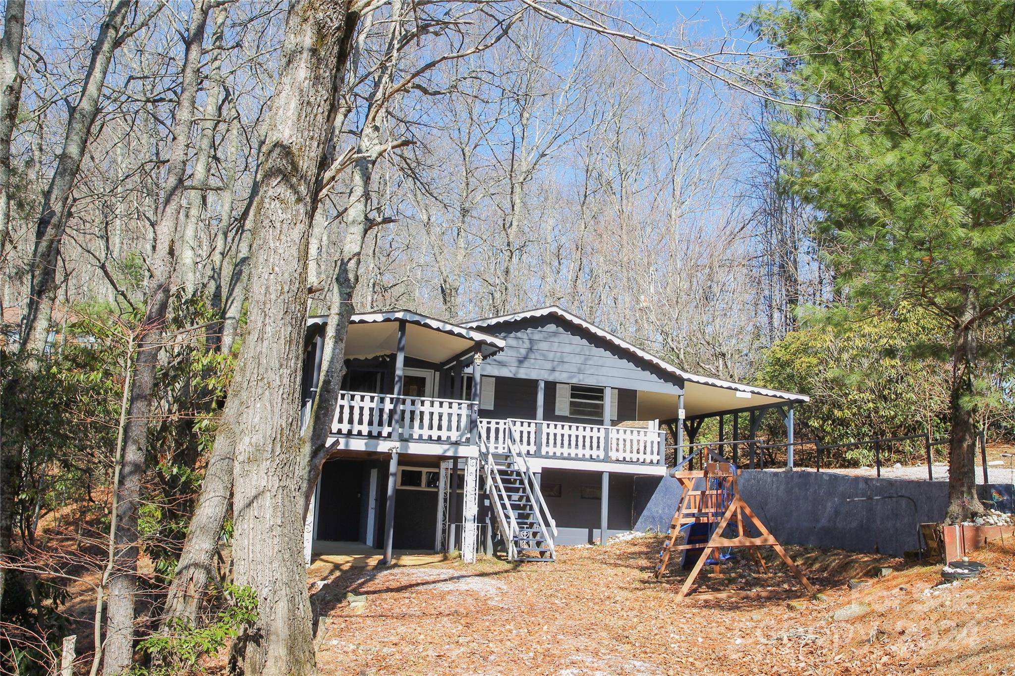 Spruce Pine, NC 28777,101 Walter CIR