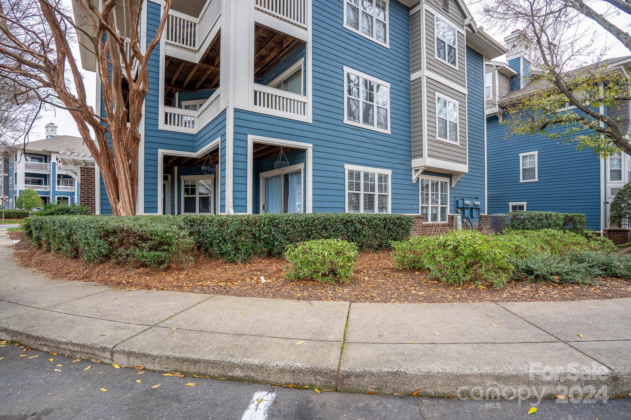 Charlotte, NC 28203,417 Olmsted Park PL #B