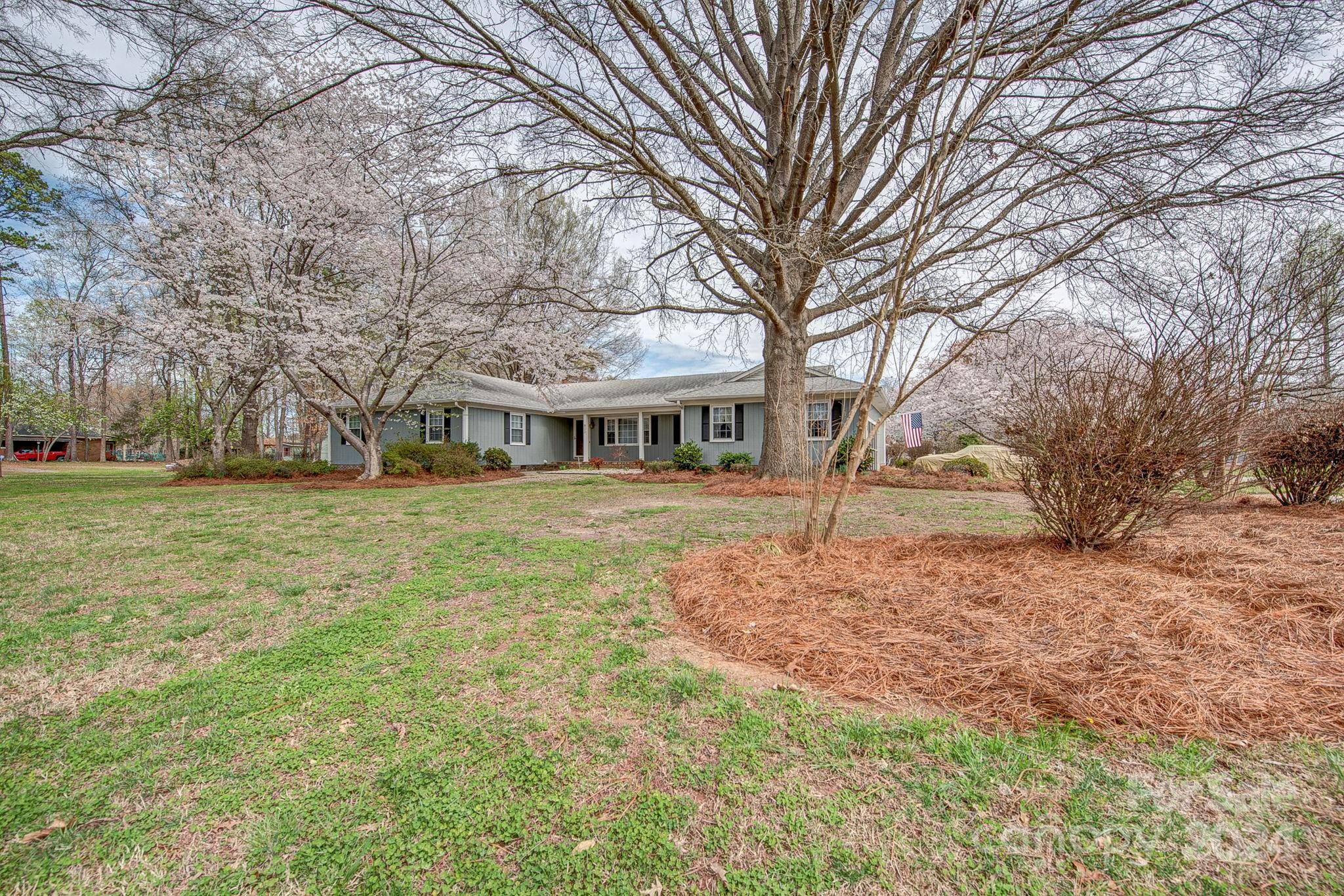 Gastonia, NC 28056,400 Woodbriar TRL