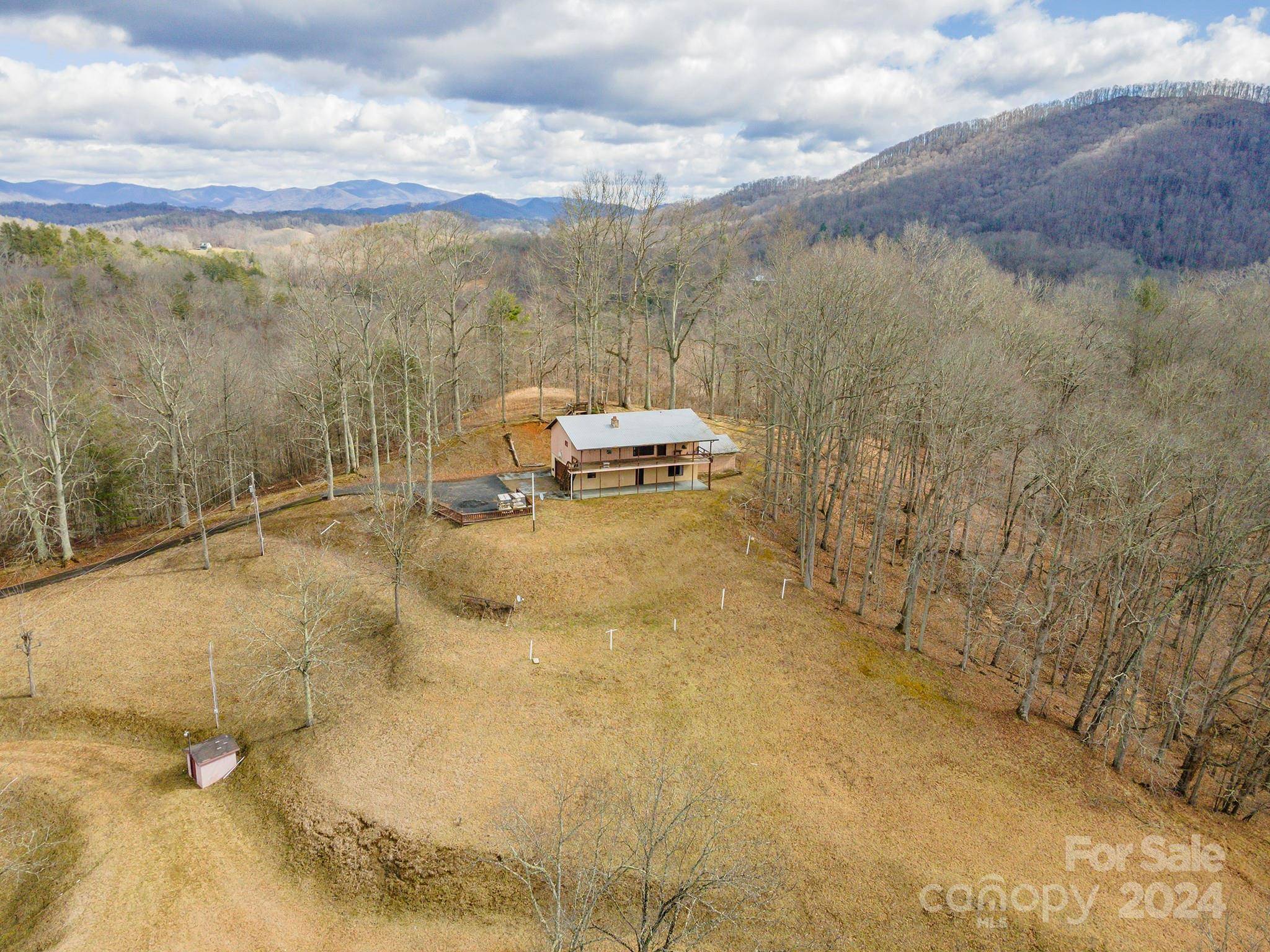 Green Mountain, NC 28740,130 B E Miller RD