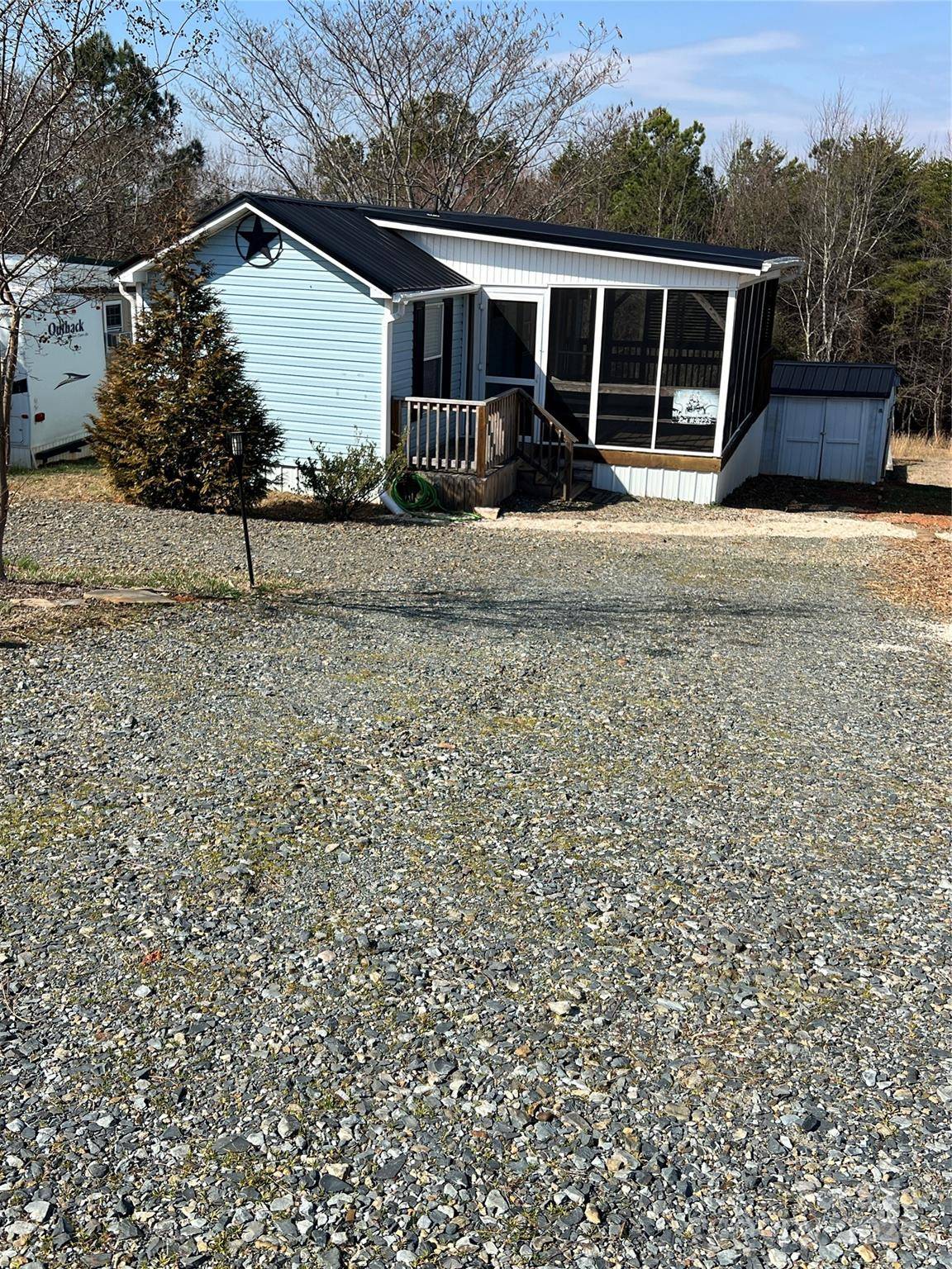 New London, NC 28127,320 Mount View LN