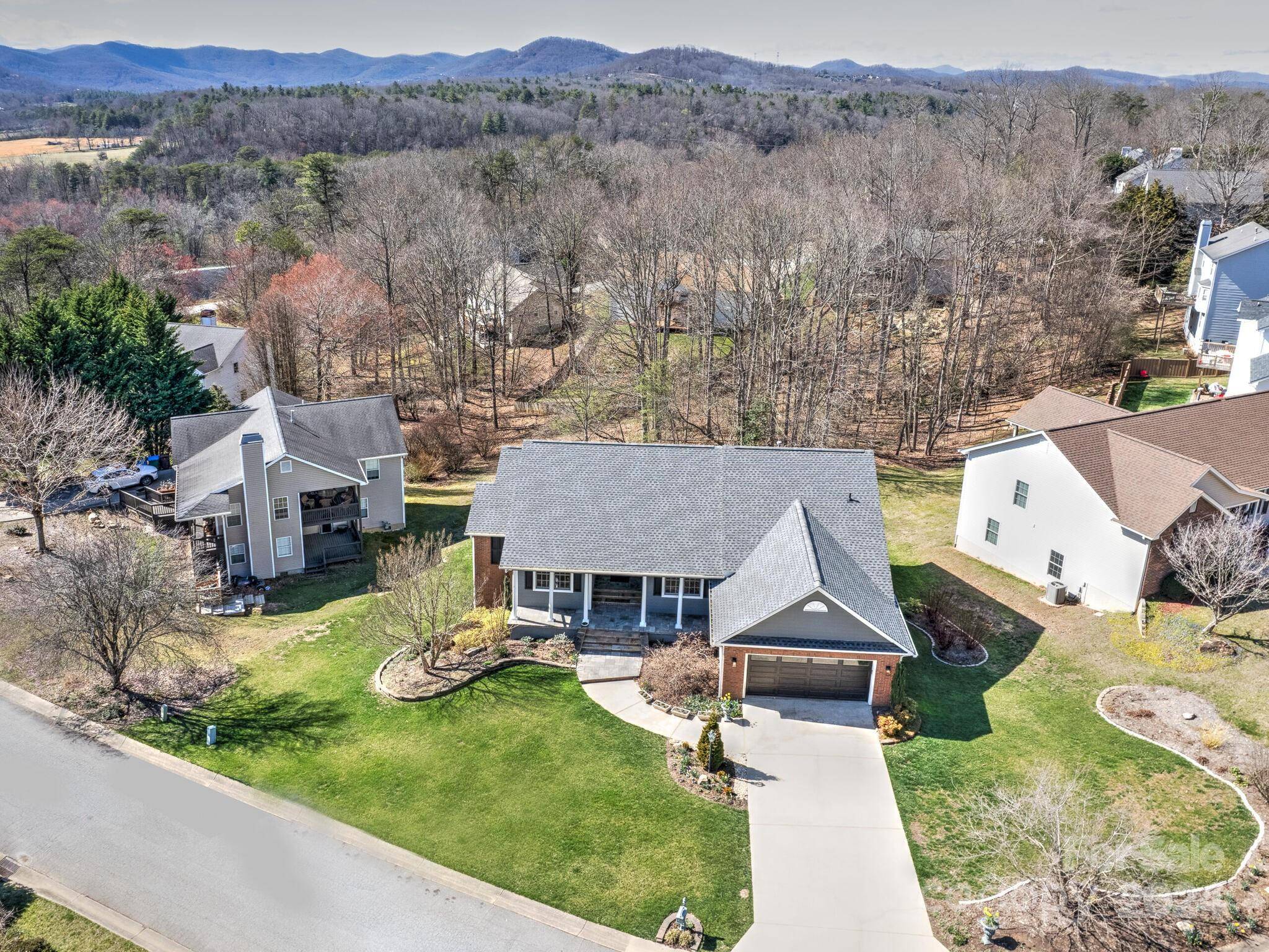 Arden, NC 28704,47 Winding Oak DR