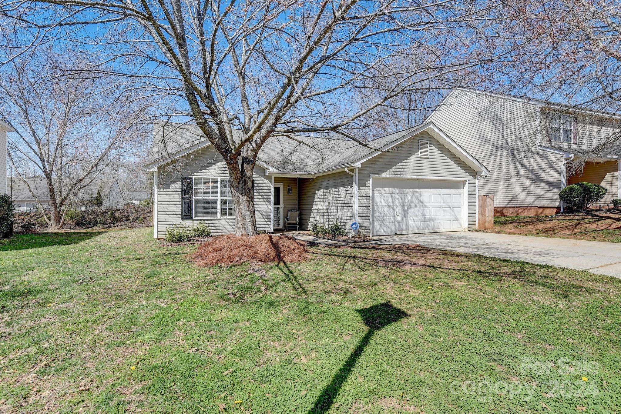 Clover, SC 29710,809 Settlement DR